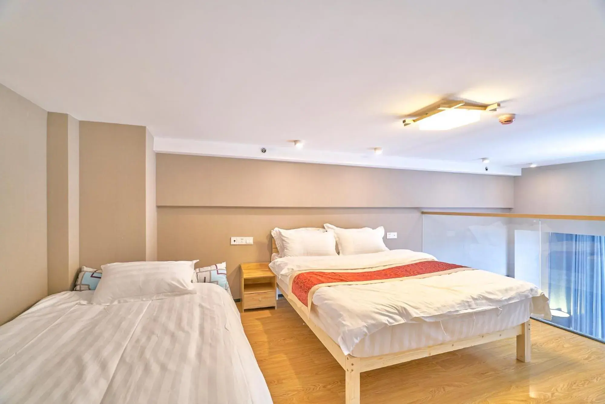 Bed in Plesant Daily Rental Apartment Bed in Plesant Daily Rental Apartment