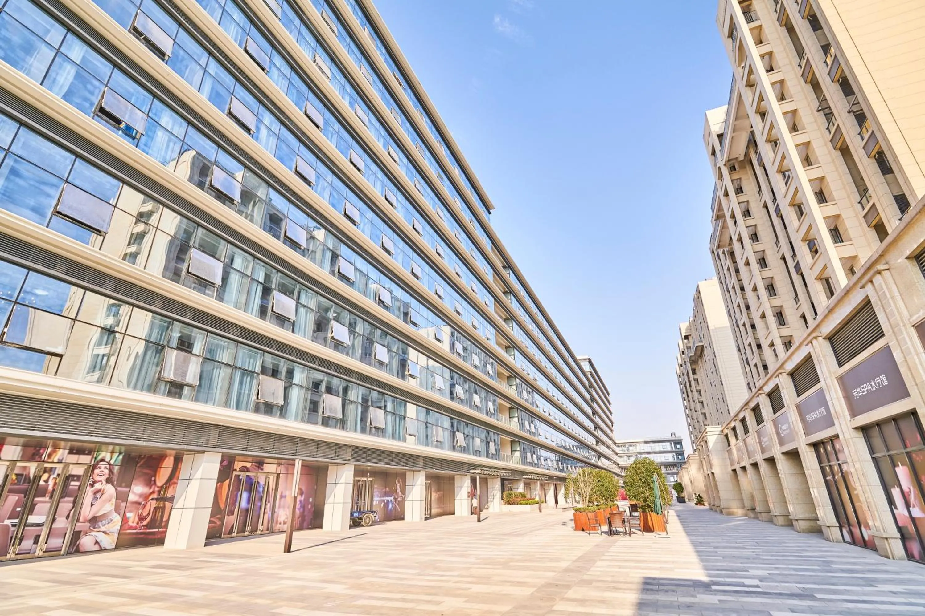 Facade/entrance in Plesant Daily Rental Apartment