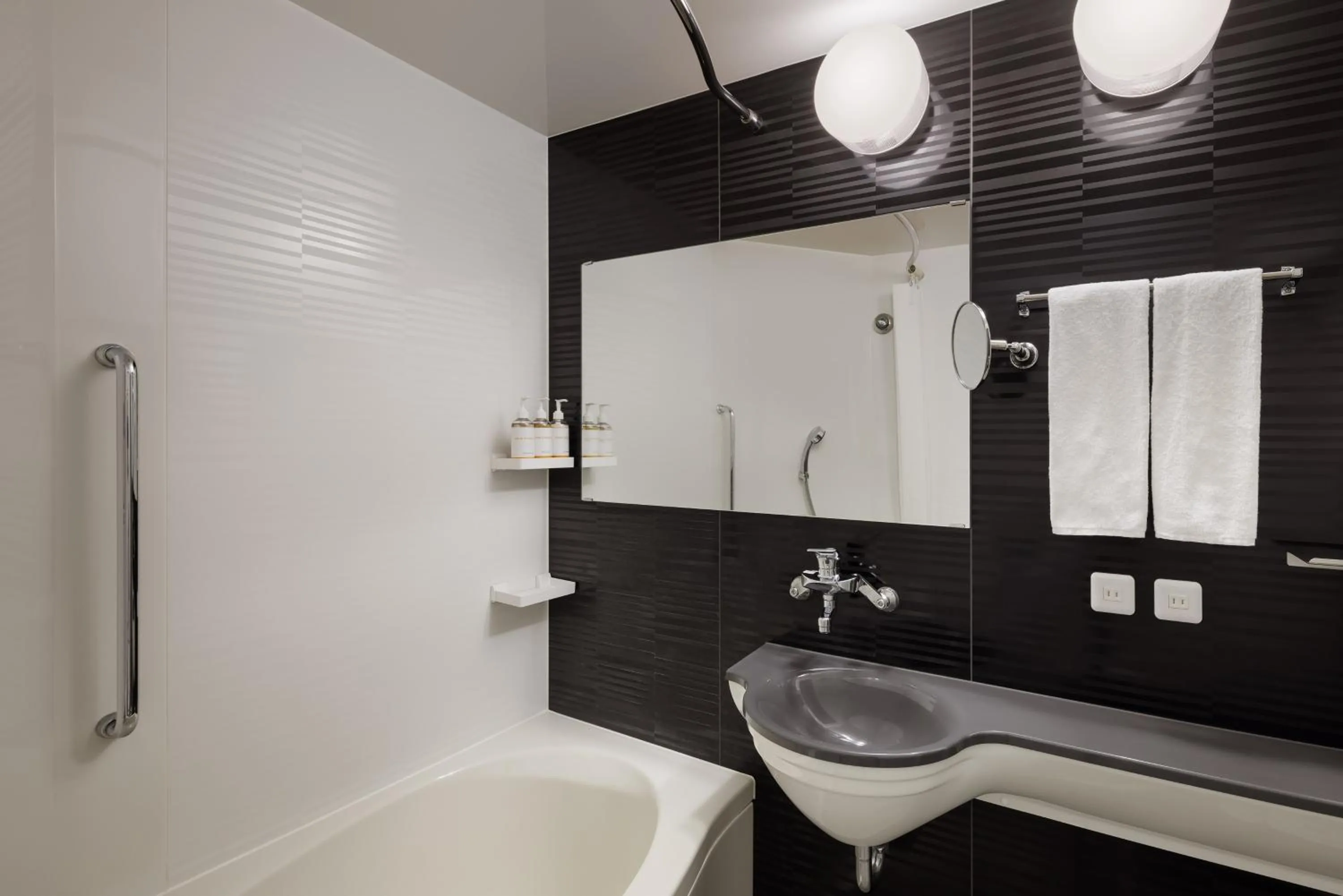 Shower in Four Points Flex by Sheraton Yokohama West