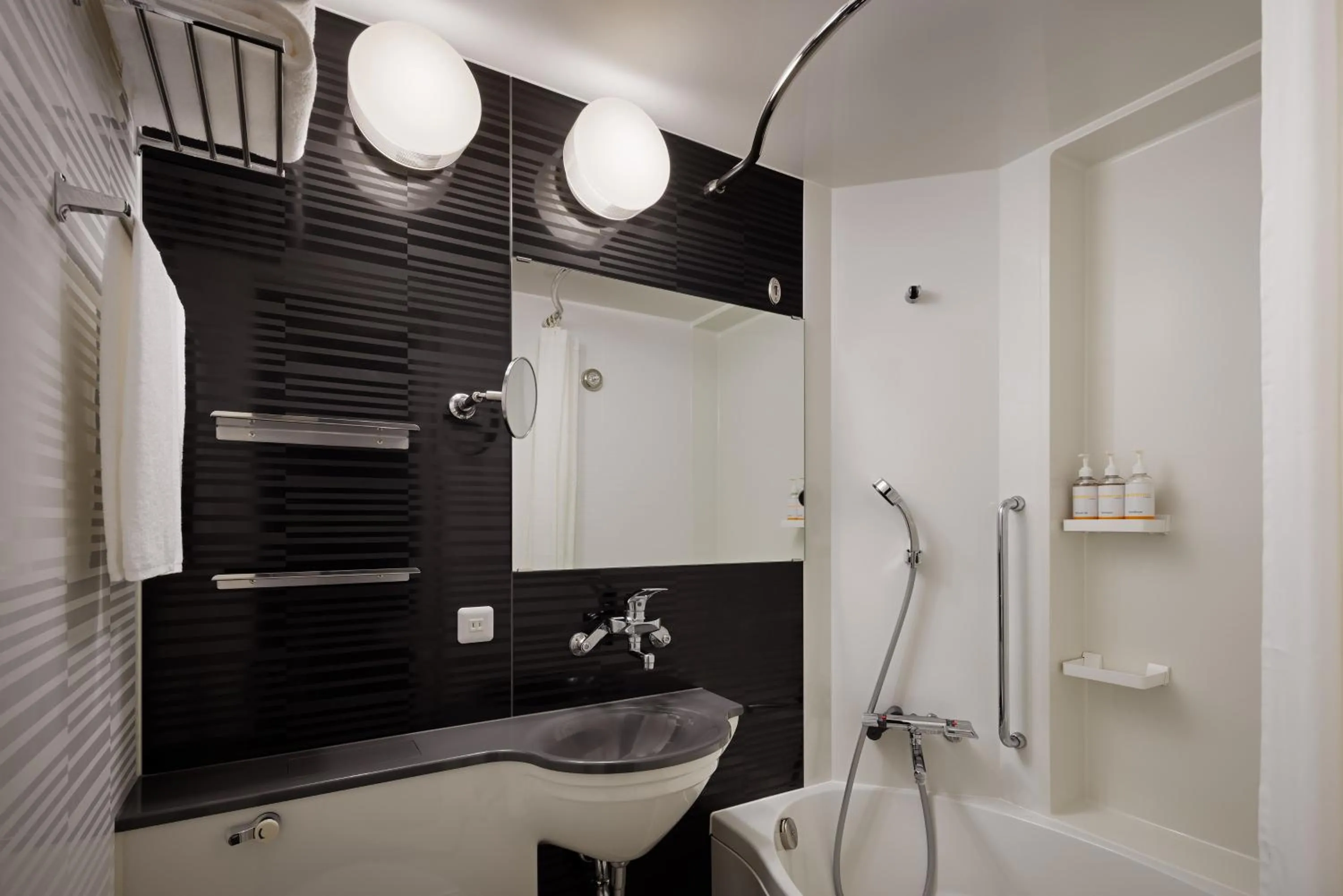 Shower in Four Points Flex by Sheraton Yokohama West