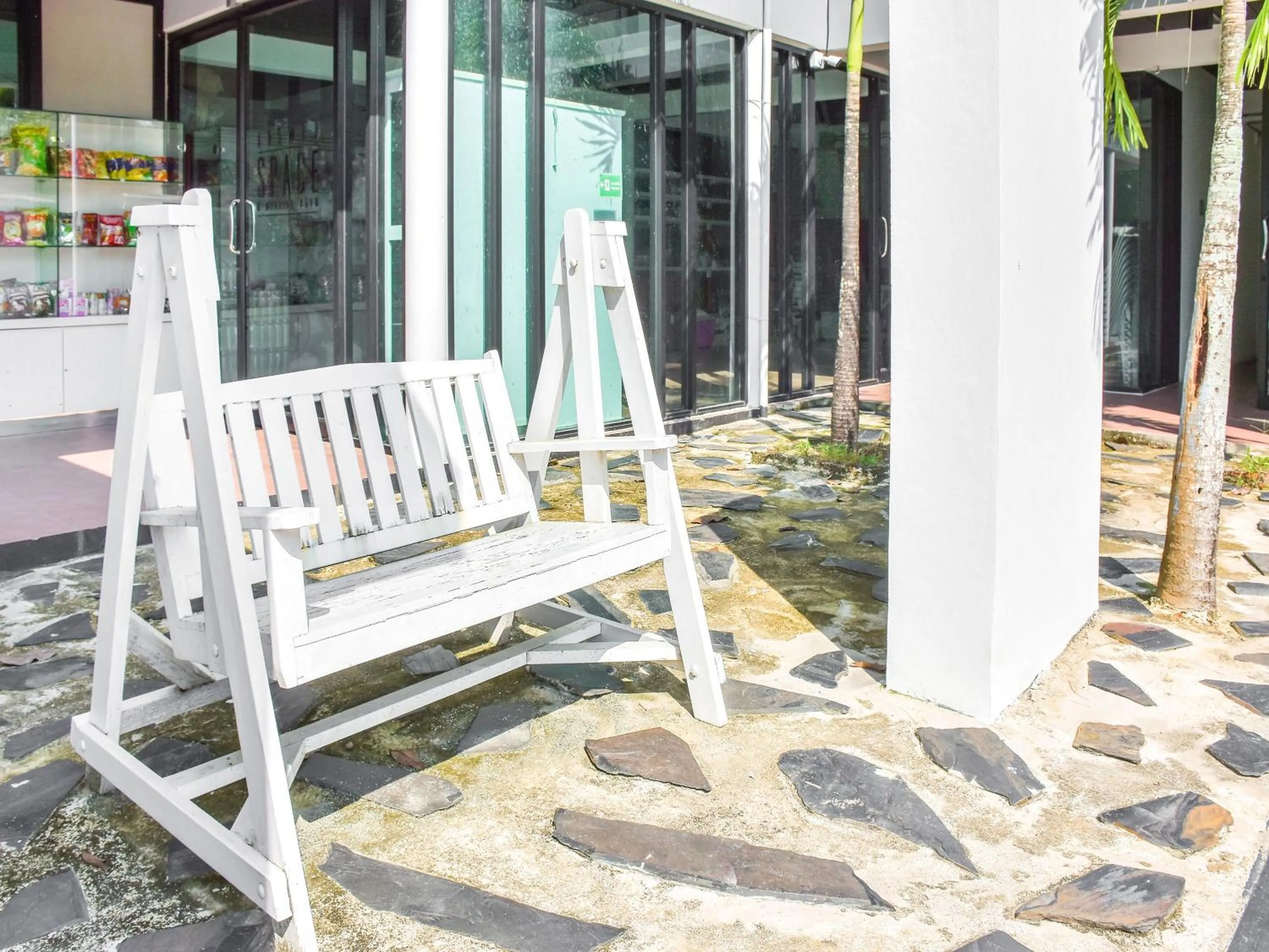 Area and facilities in Nana River Kaeng Krachan