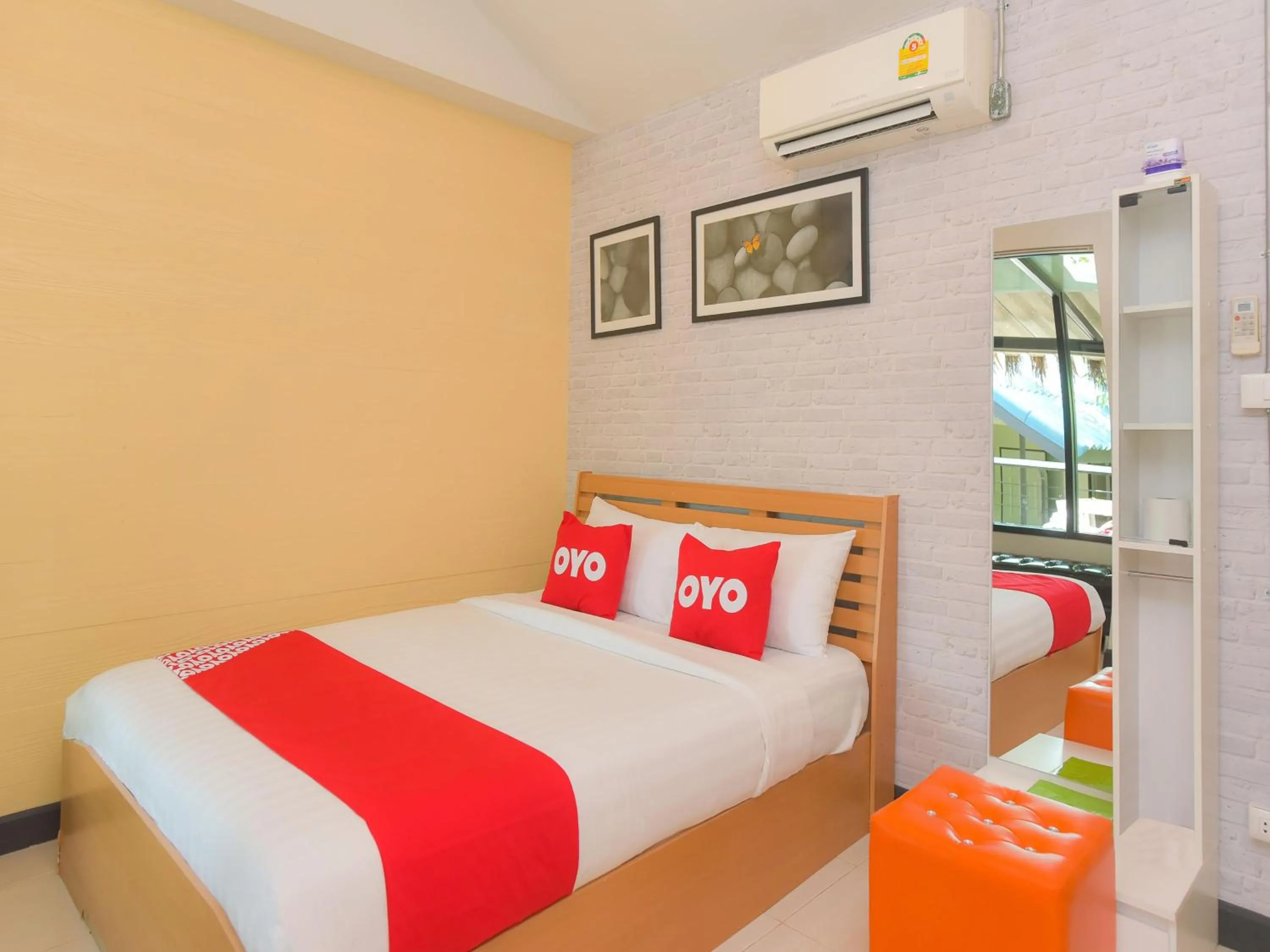 Bed in Nana River Kaeng Krachan