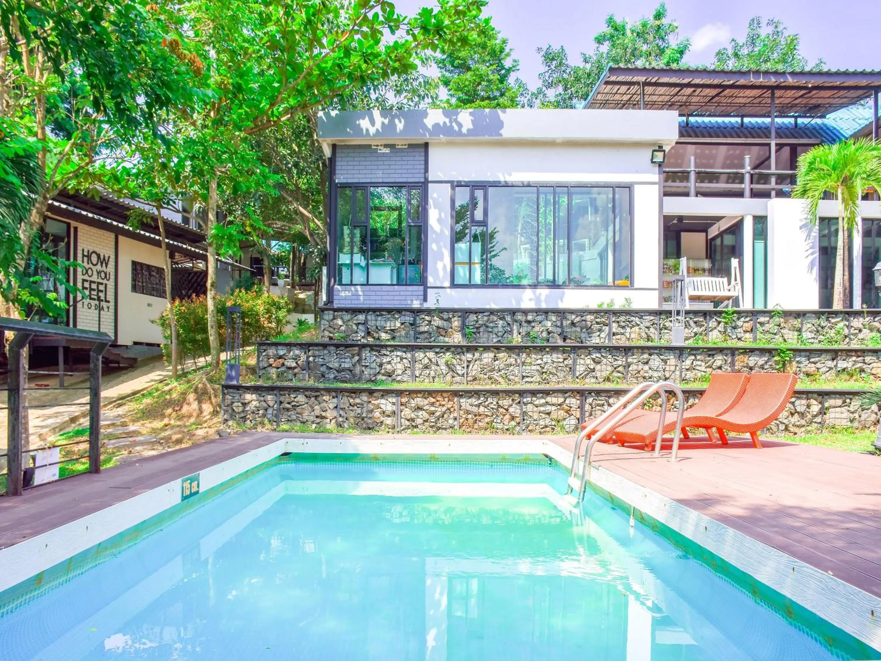 Swimming pool in Nana River Kaeng Krachan