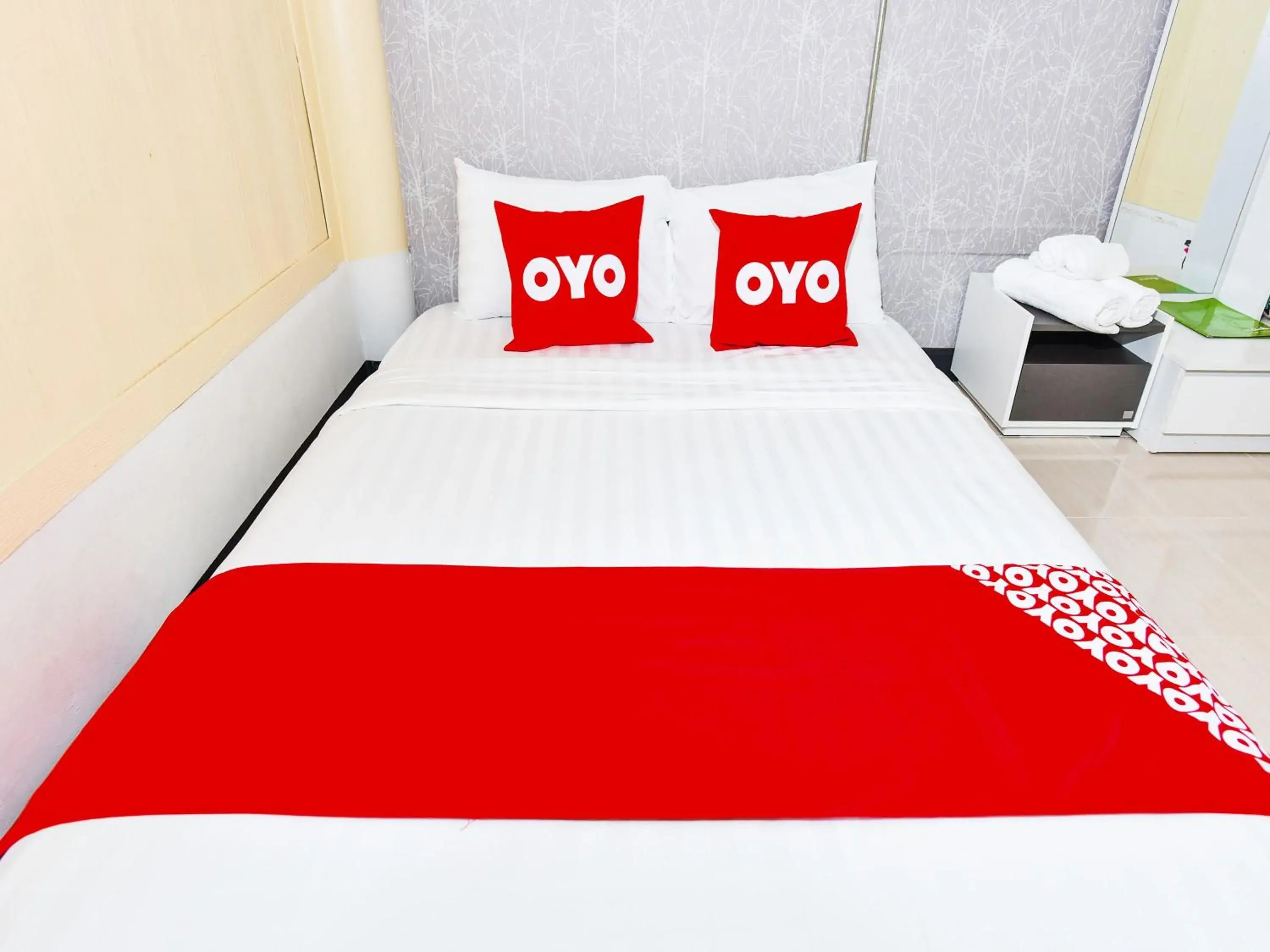 Bedroom, Bed in Nana River Kaeng Krachan Bedroom, Bed in Nana River Kaeng Krachan