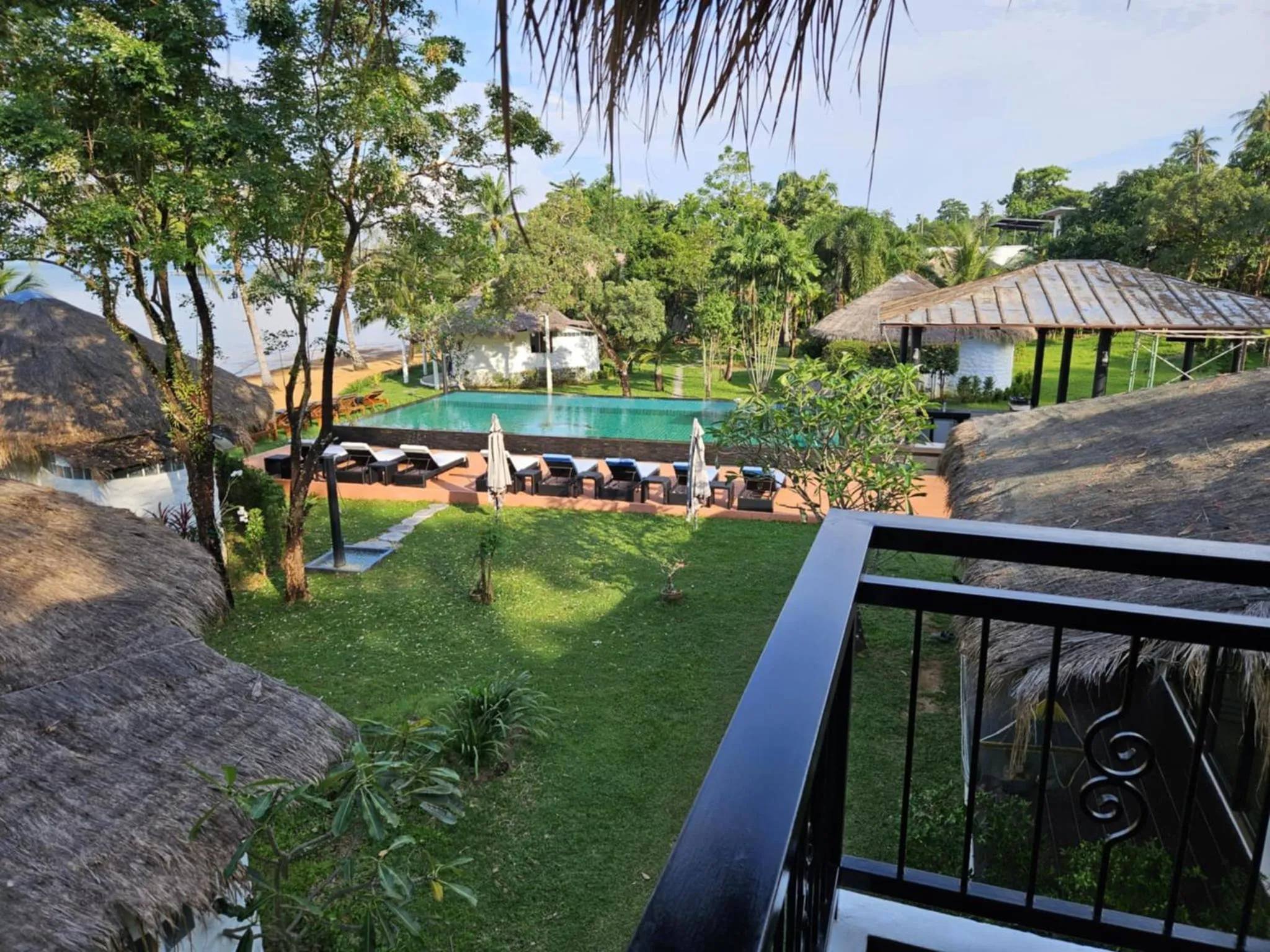 Pool view in Sunrise Beach Resort