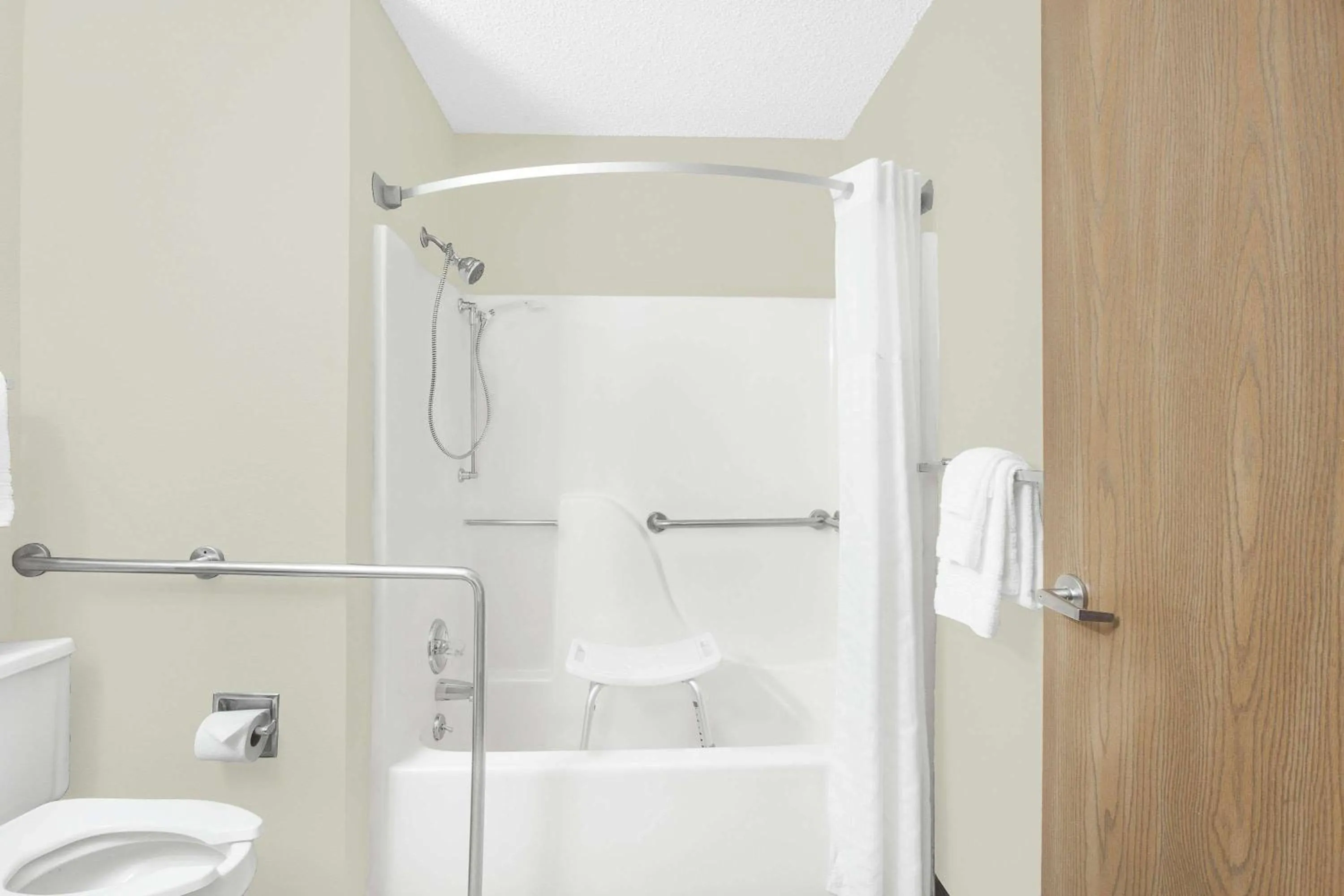 Bathroom in Super 8 by Wyndham Mt Pleasant