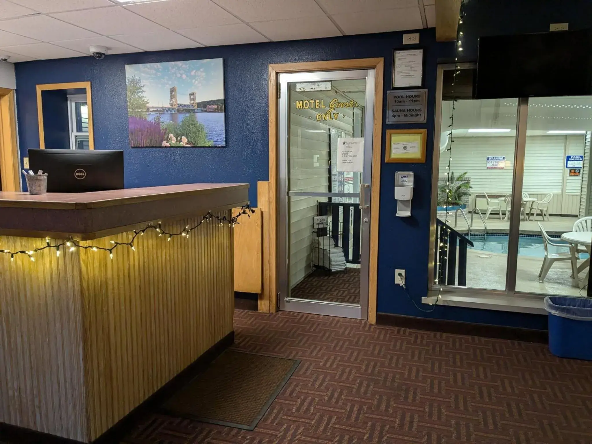 Lobby or reception in Magnuson Copper Crown Lobby or reception in Magnuson Copper Crown