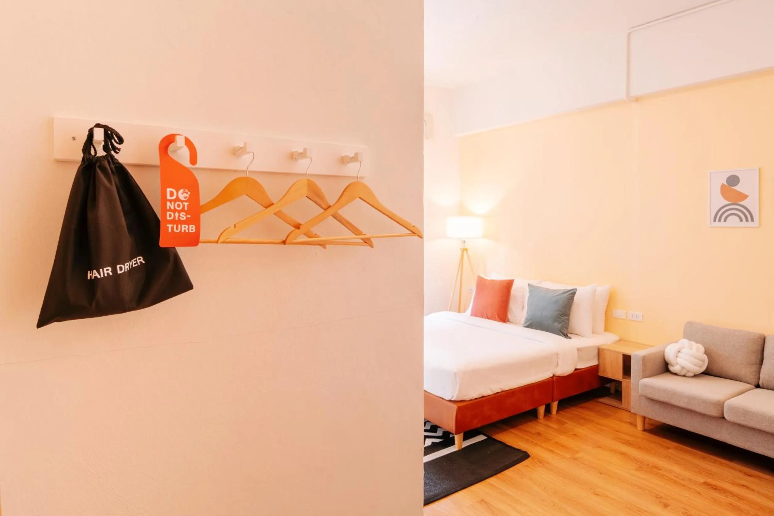 Photo of the whole room, Bed in House Of PaPa Bangkok Siam