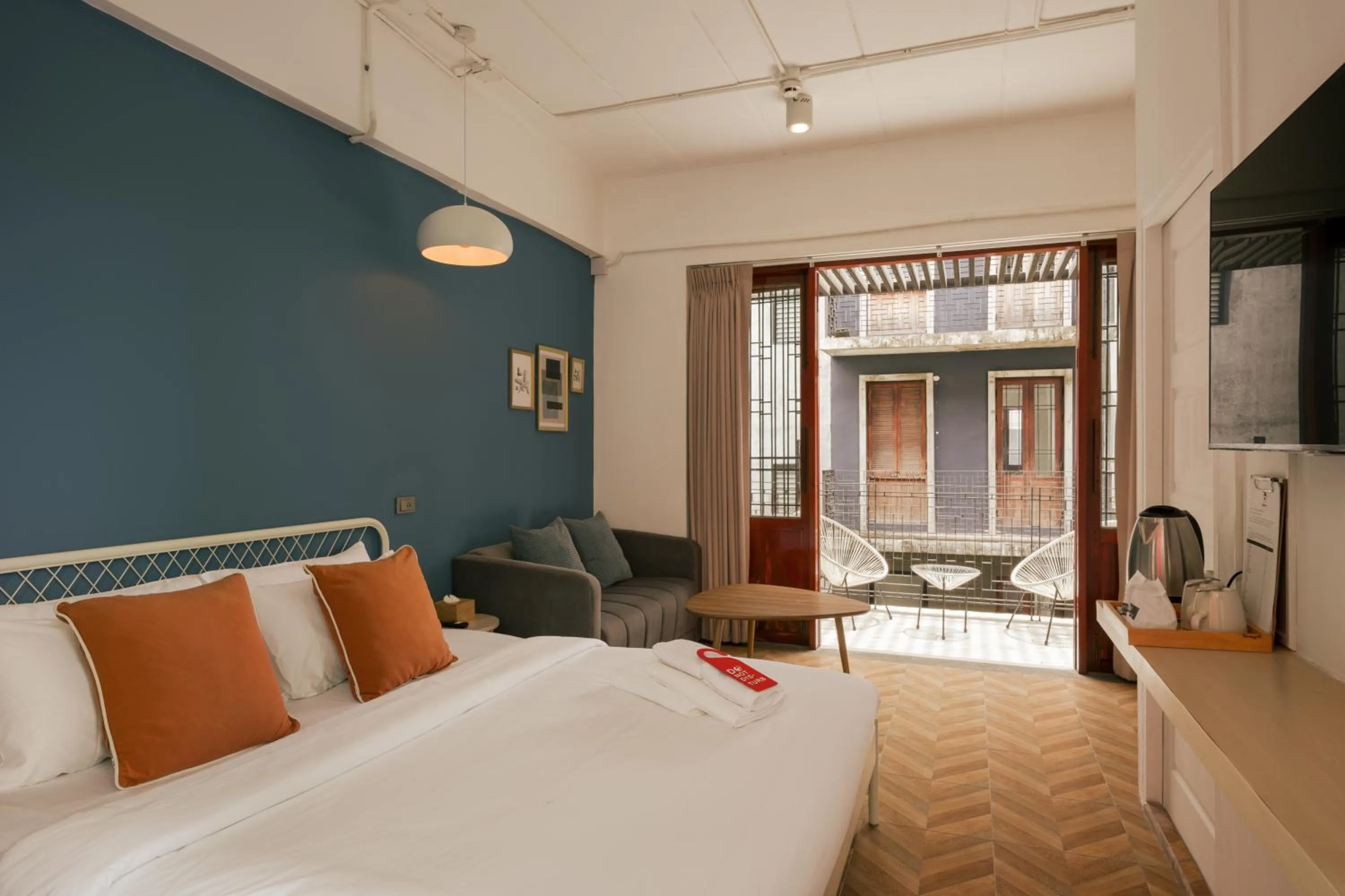 Bed in House Of PaPa Bangkok Siam