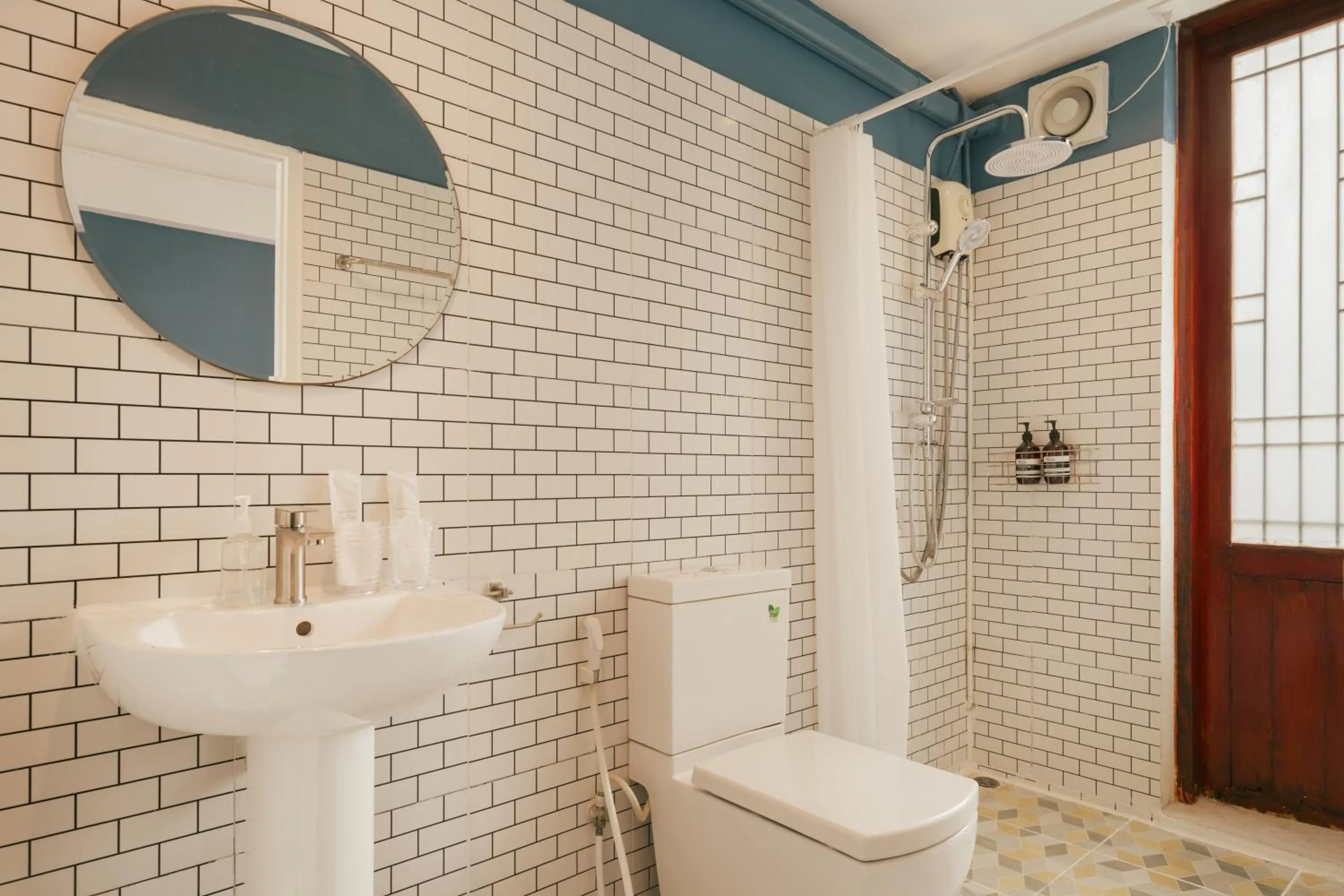 Bathroom in House Of PaPa Bangkok Siam