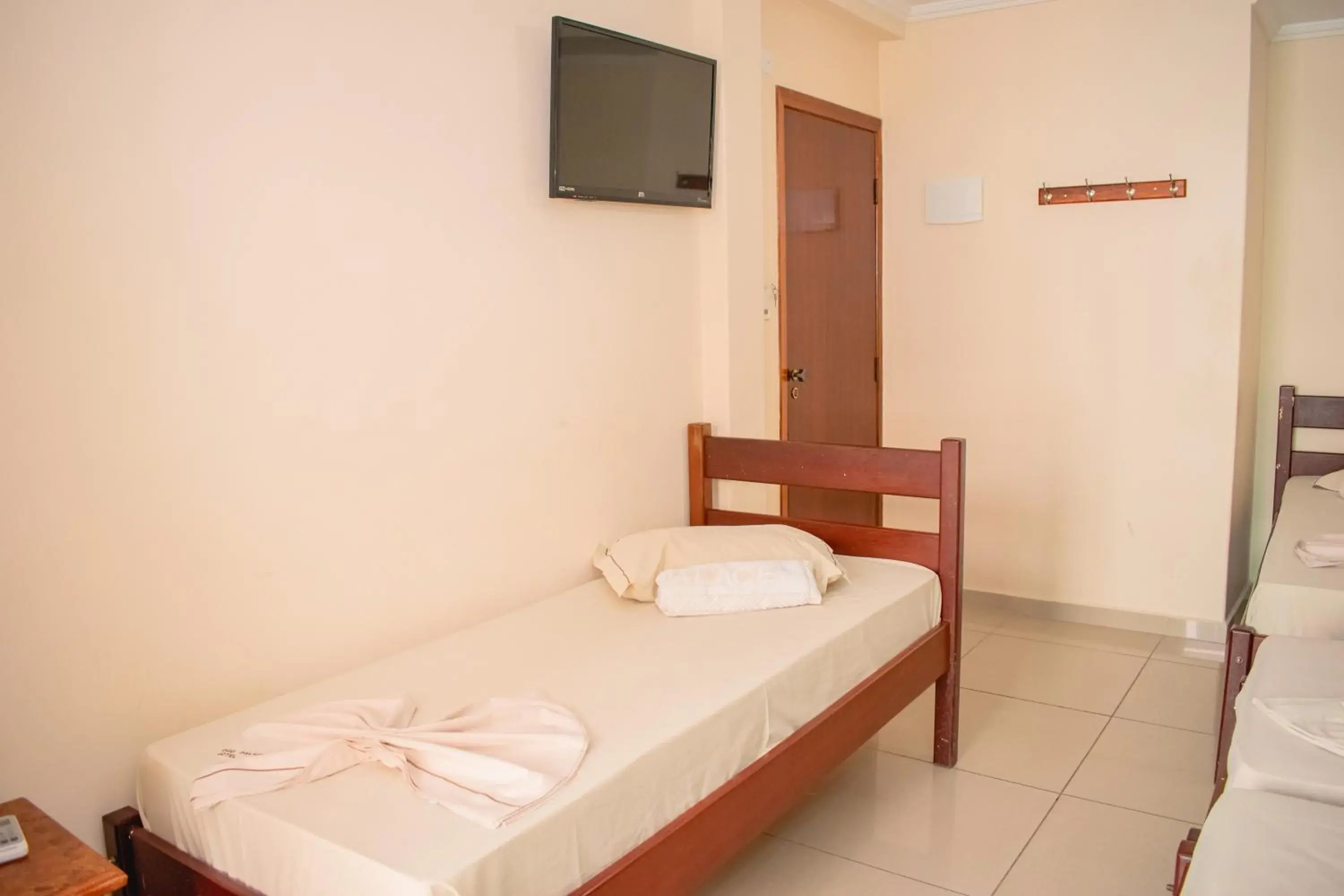 Family Room in Hollywood Palace Hotel Family Room in Hollywood Palace Hotel