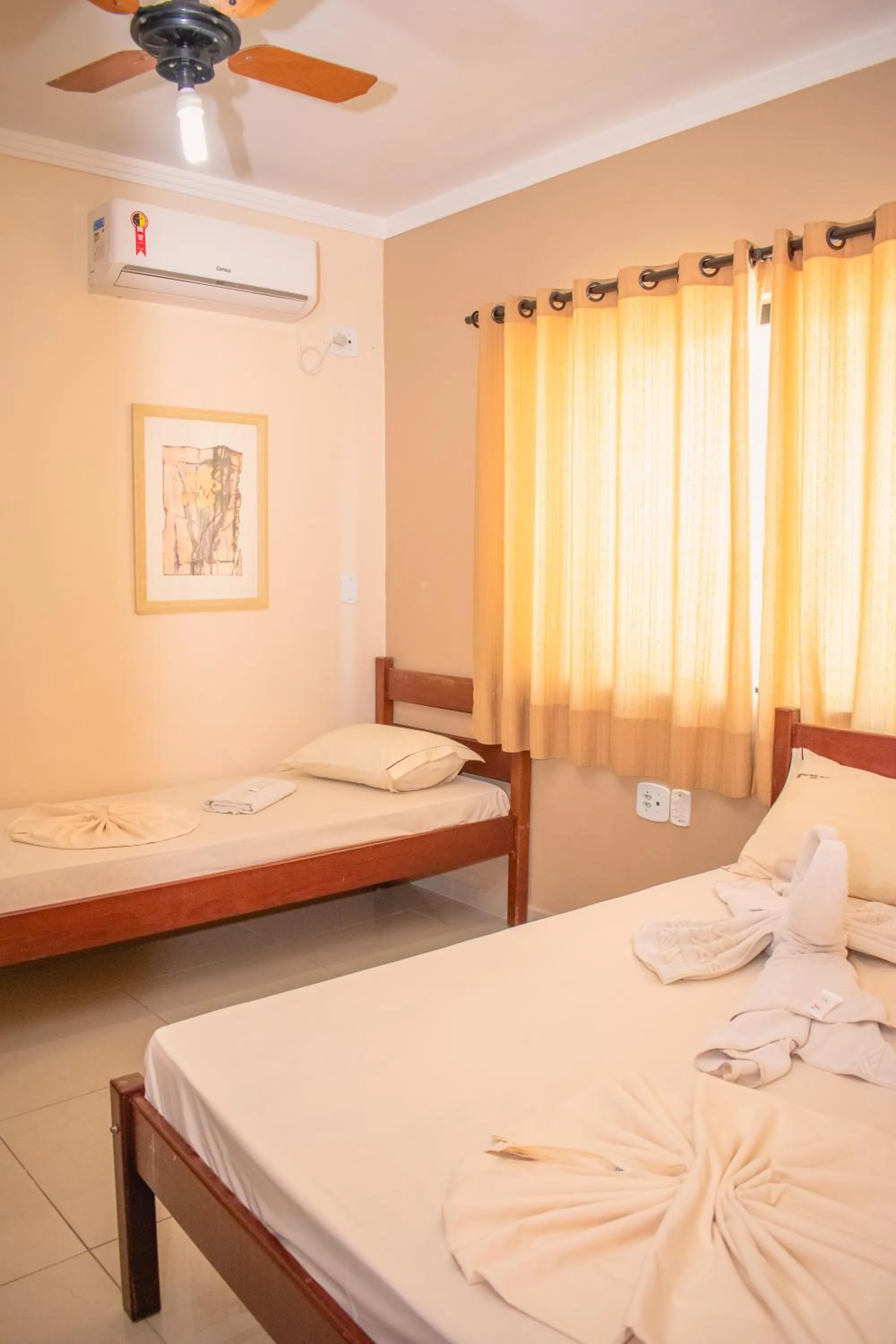 Bed in Hollywood Palace Hotel