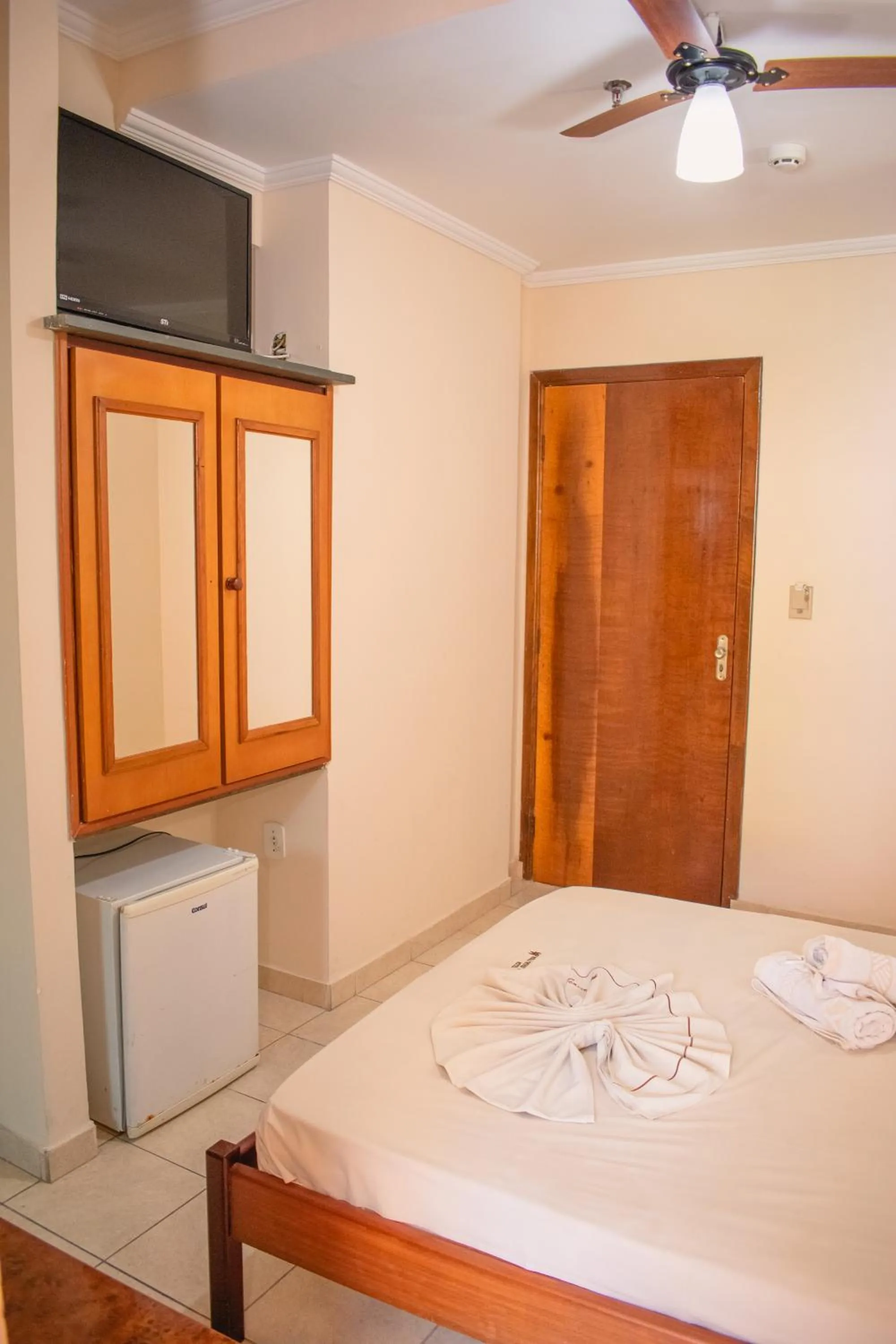 Bed in Hollywood Palace Hotel