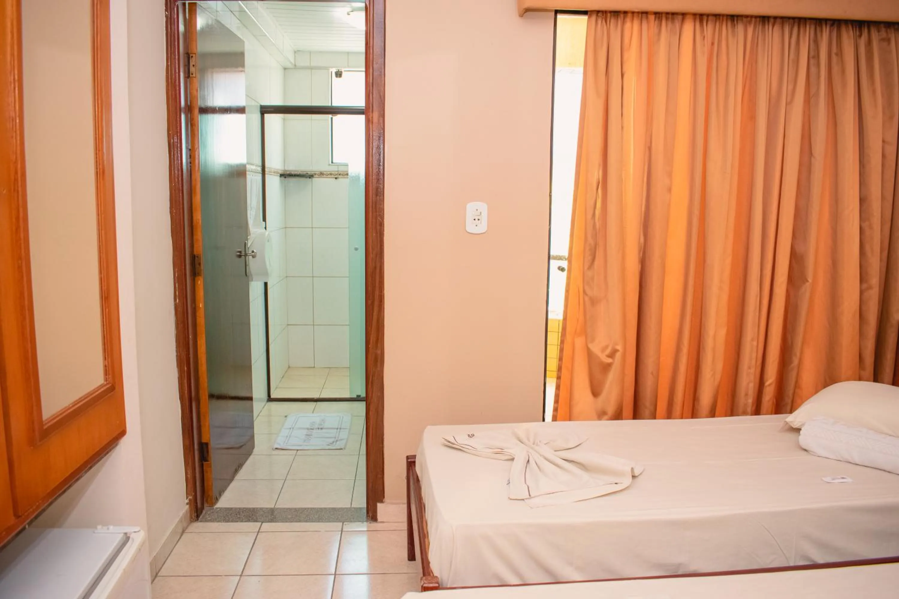 Bed in Hollywood Palace Hotel