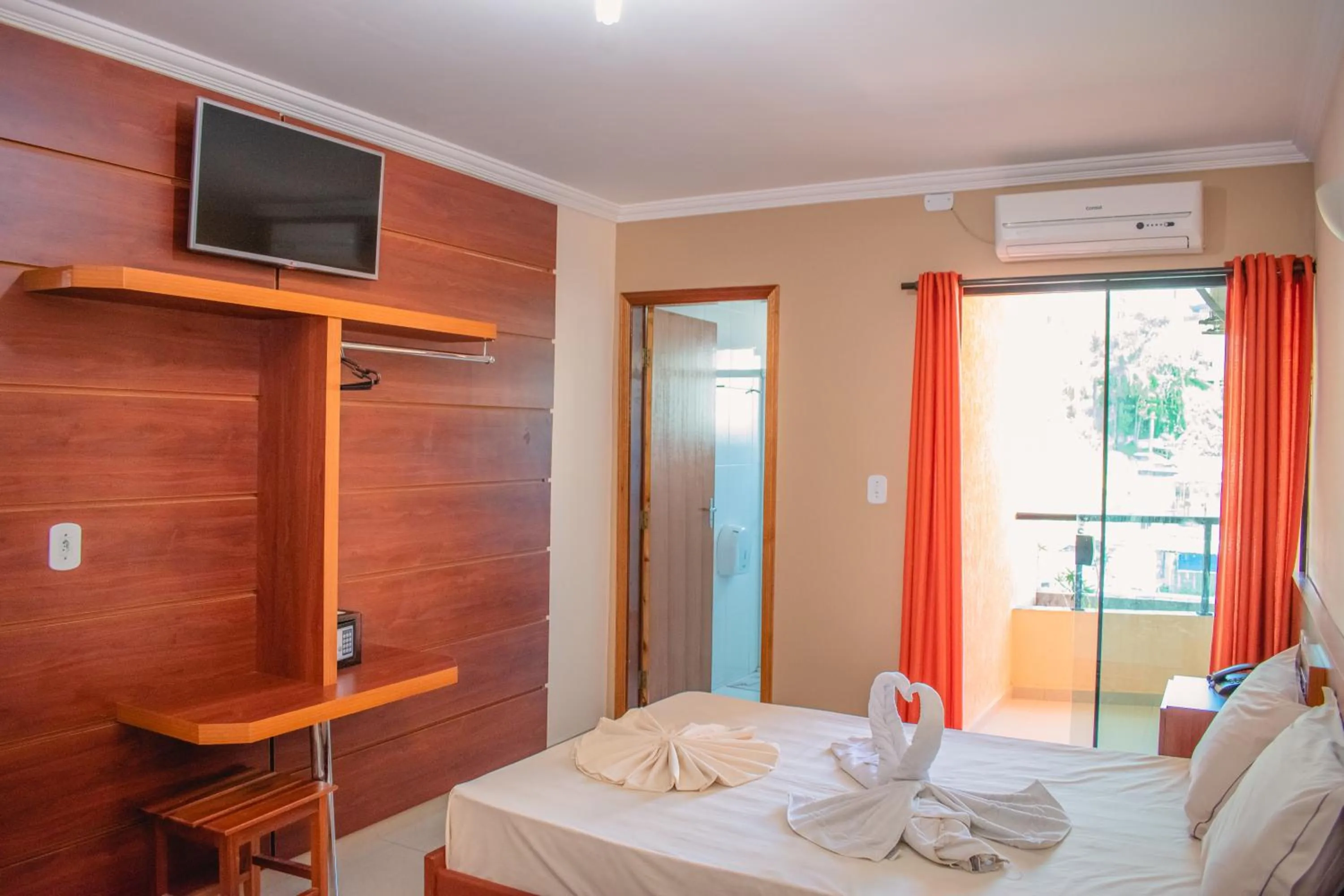 Bed in Hollywood Palace Hotel