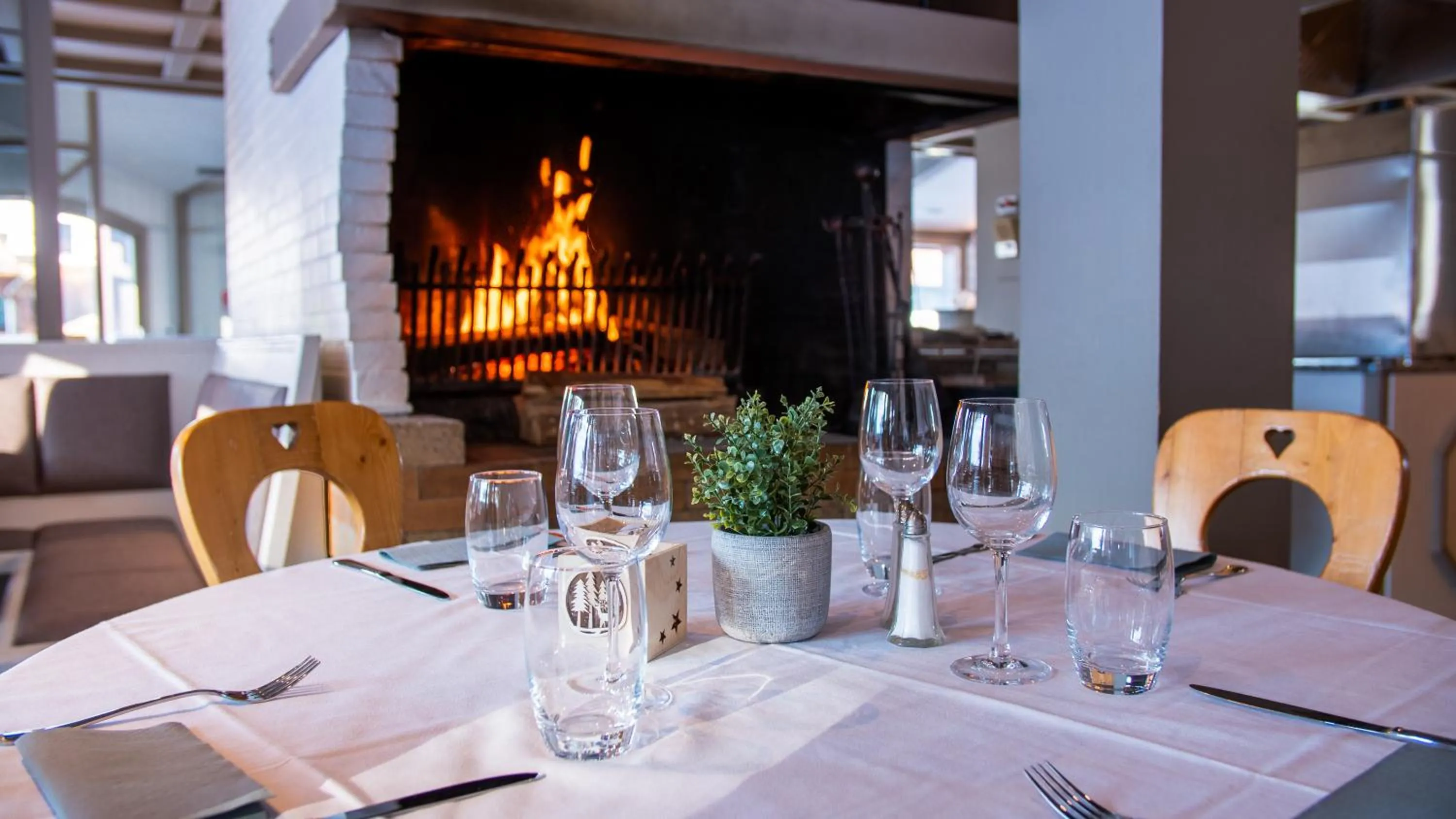 Restaurant/places to eat in Hôtel Arbois Bettex