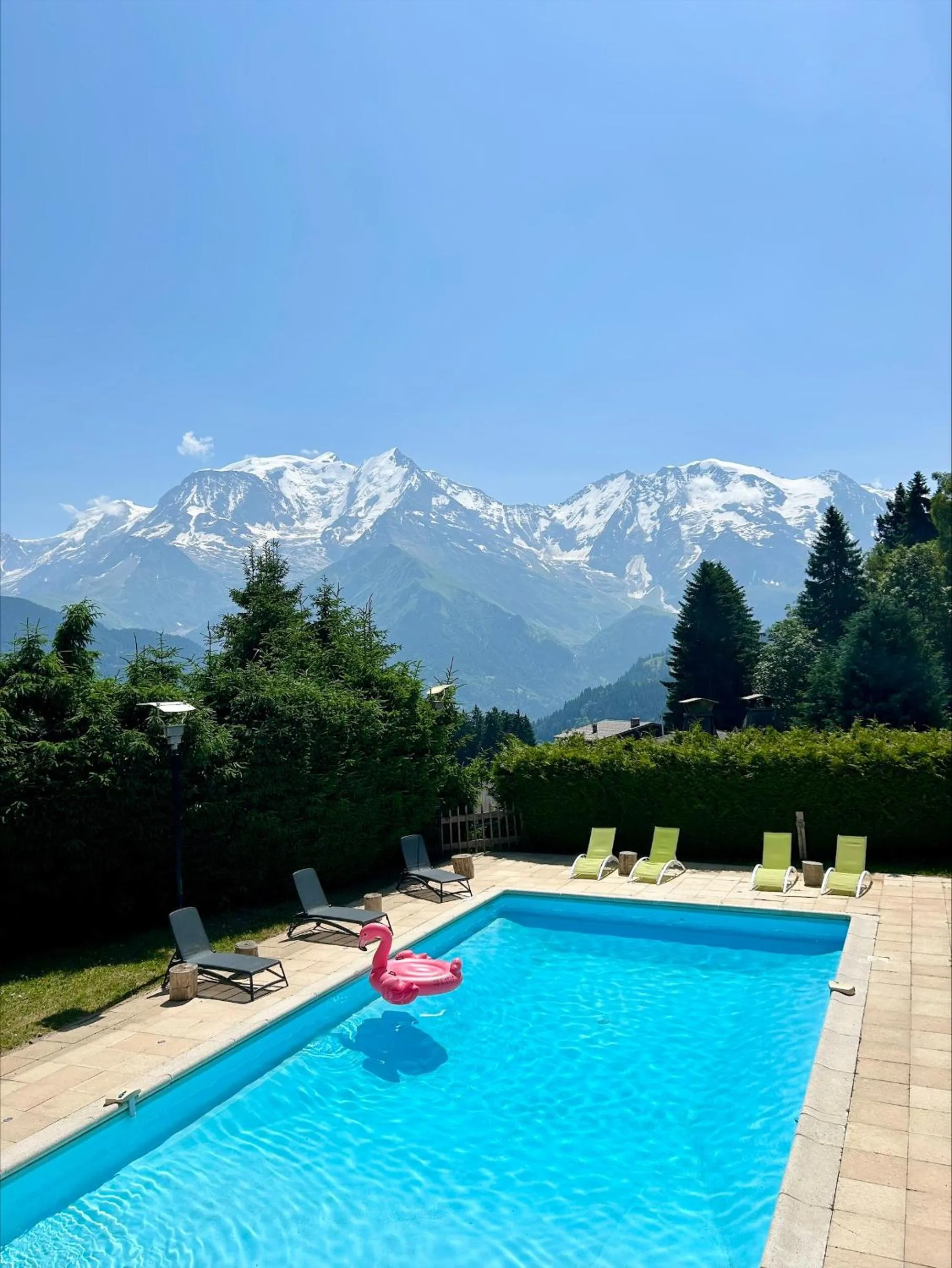Swimming pool in Hôtel Arbois Bettex