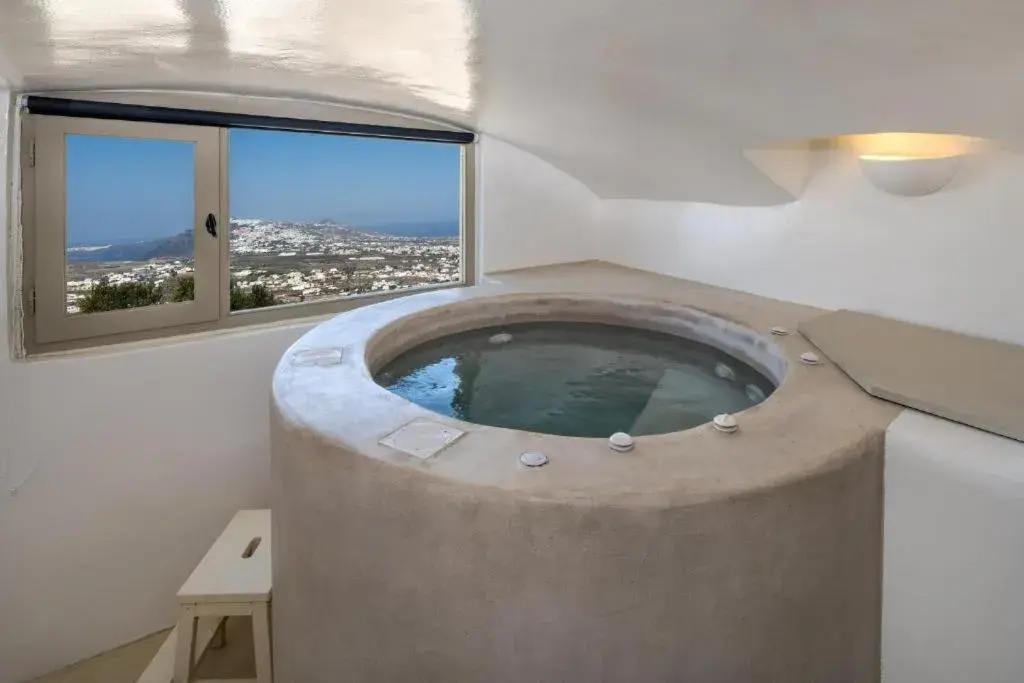 Cave Suite in Phaos 1870, A restored Winery Cave Suite in Phaos 1870, A restored Winery