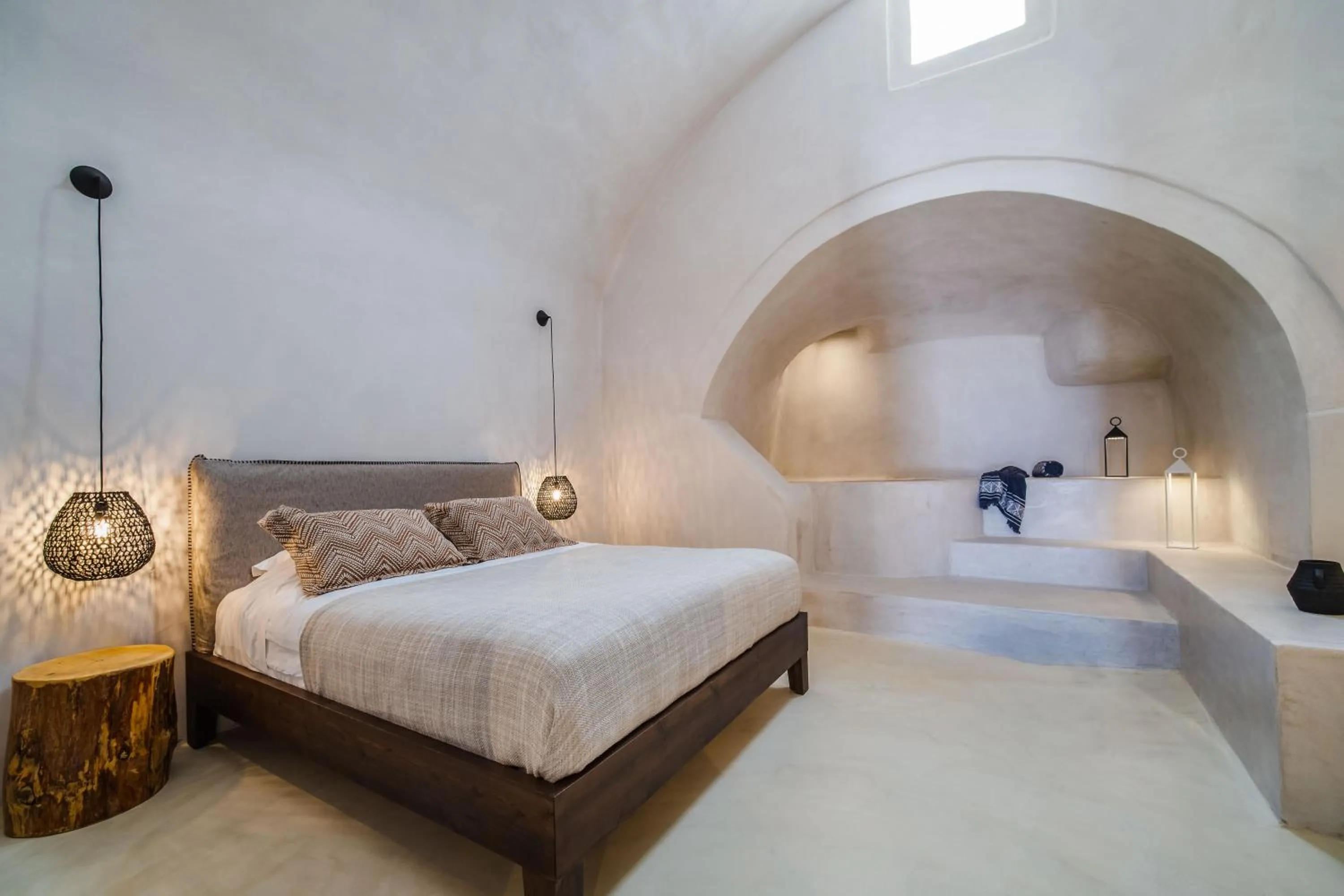 Bedroom, Bed in Phaos 1870, A restored Winery