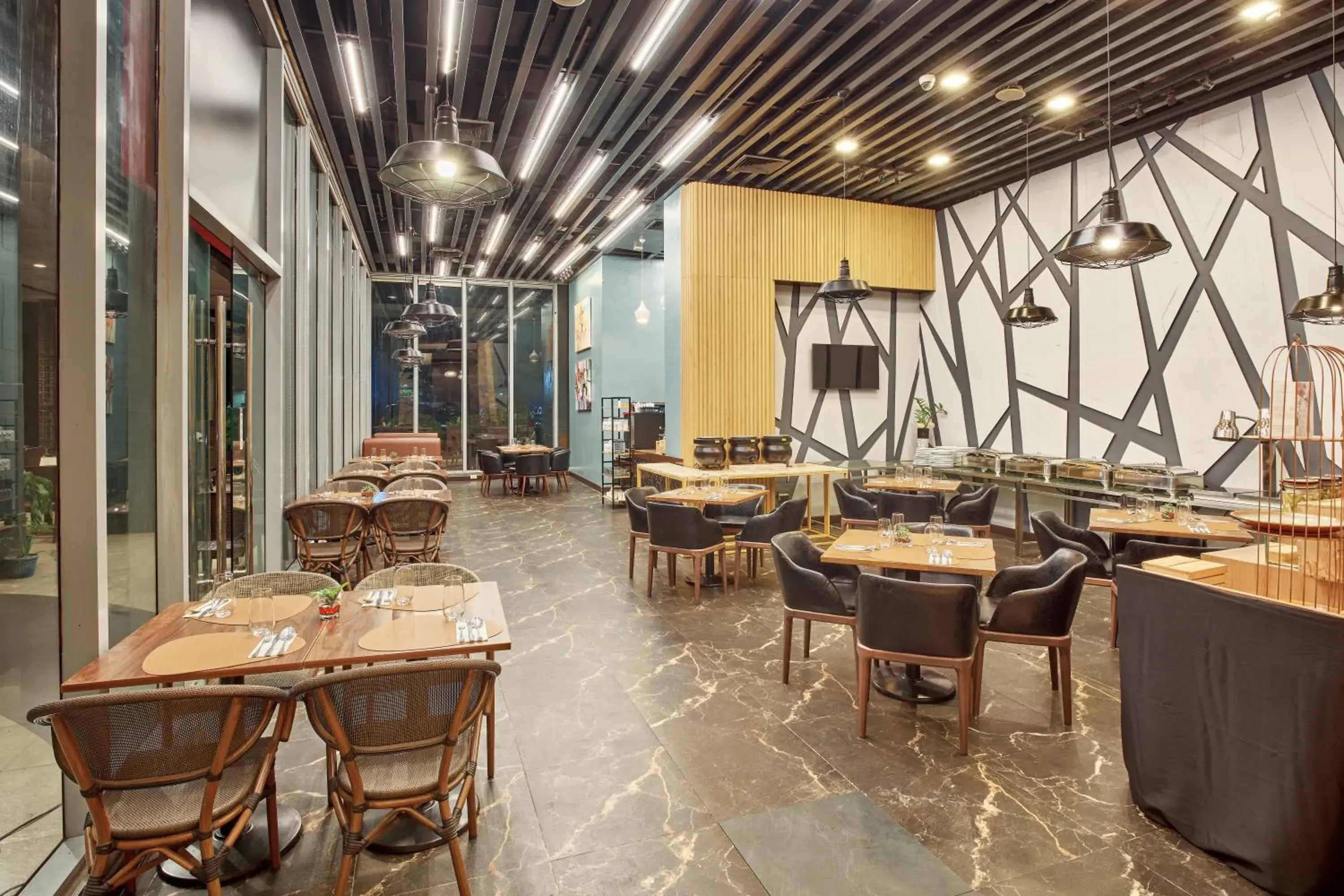 Restaurant/places to eat in Summit Hotel Tacloban Restaurant/places to eat in Summit Hotel Tacloban