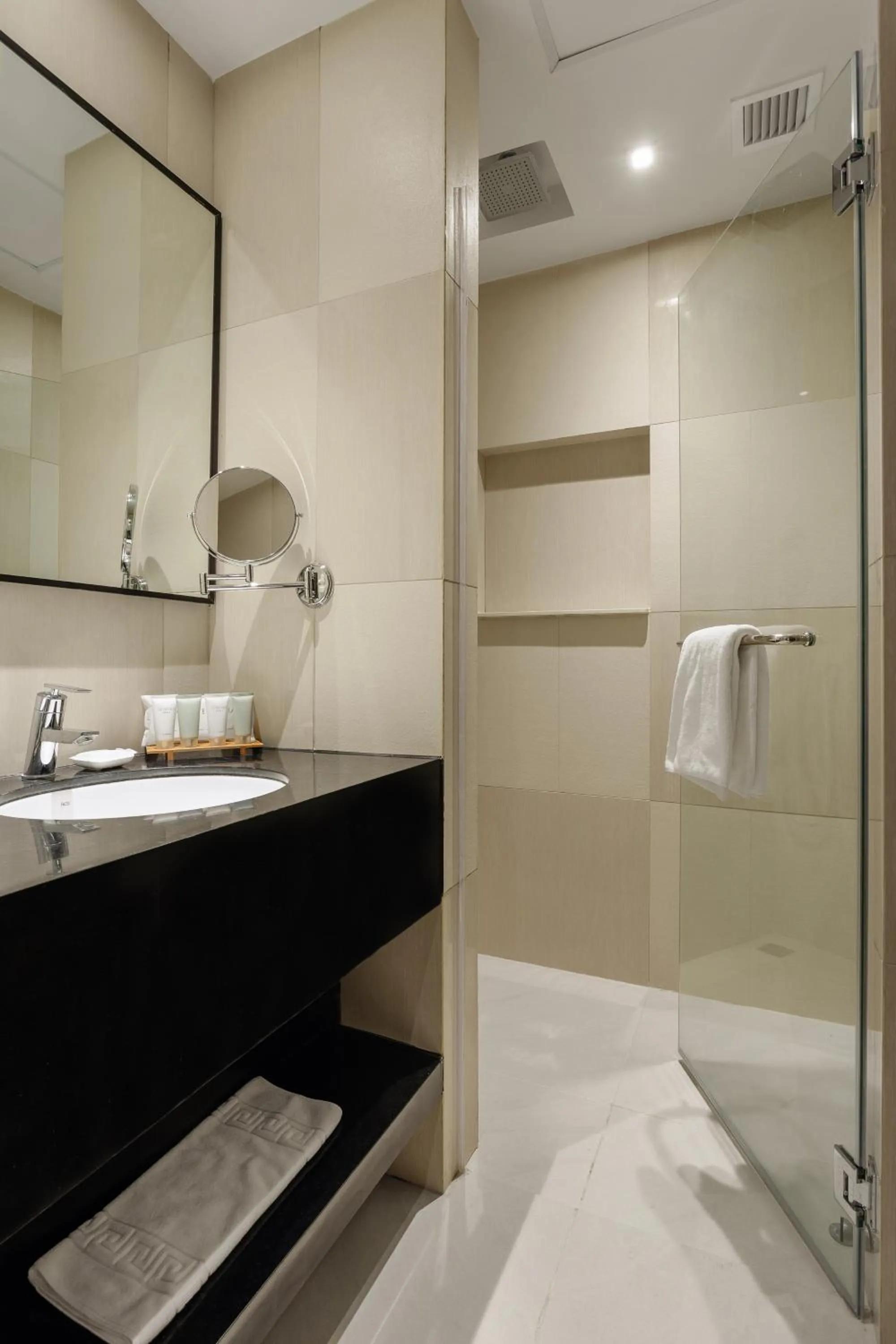 Bathroom in Summit Hotel Tacloban