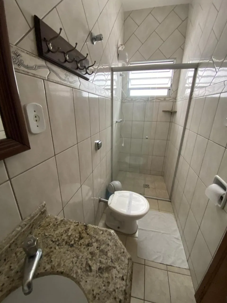 Bathroom in Colina Park Hotel