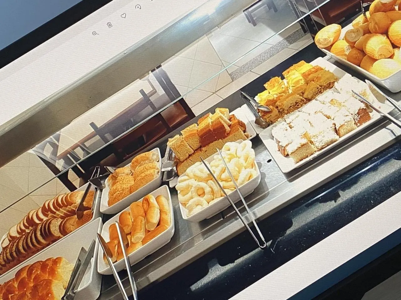 Breakfast in Colina Park Hotel