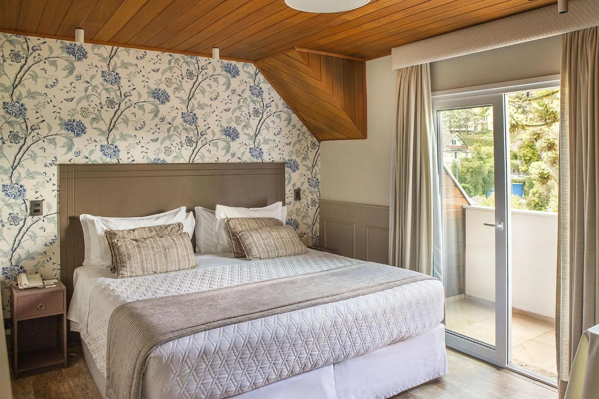 Premium Quadruple Room in Hotel Estoril