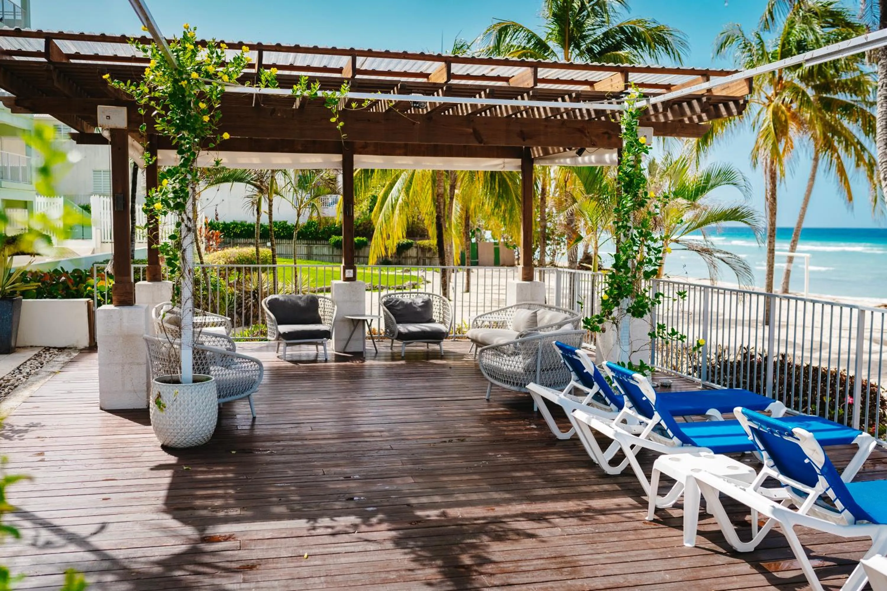 Day in Coconut Court Beach Hotel