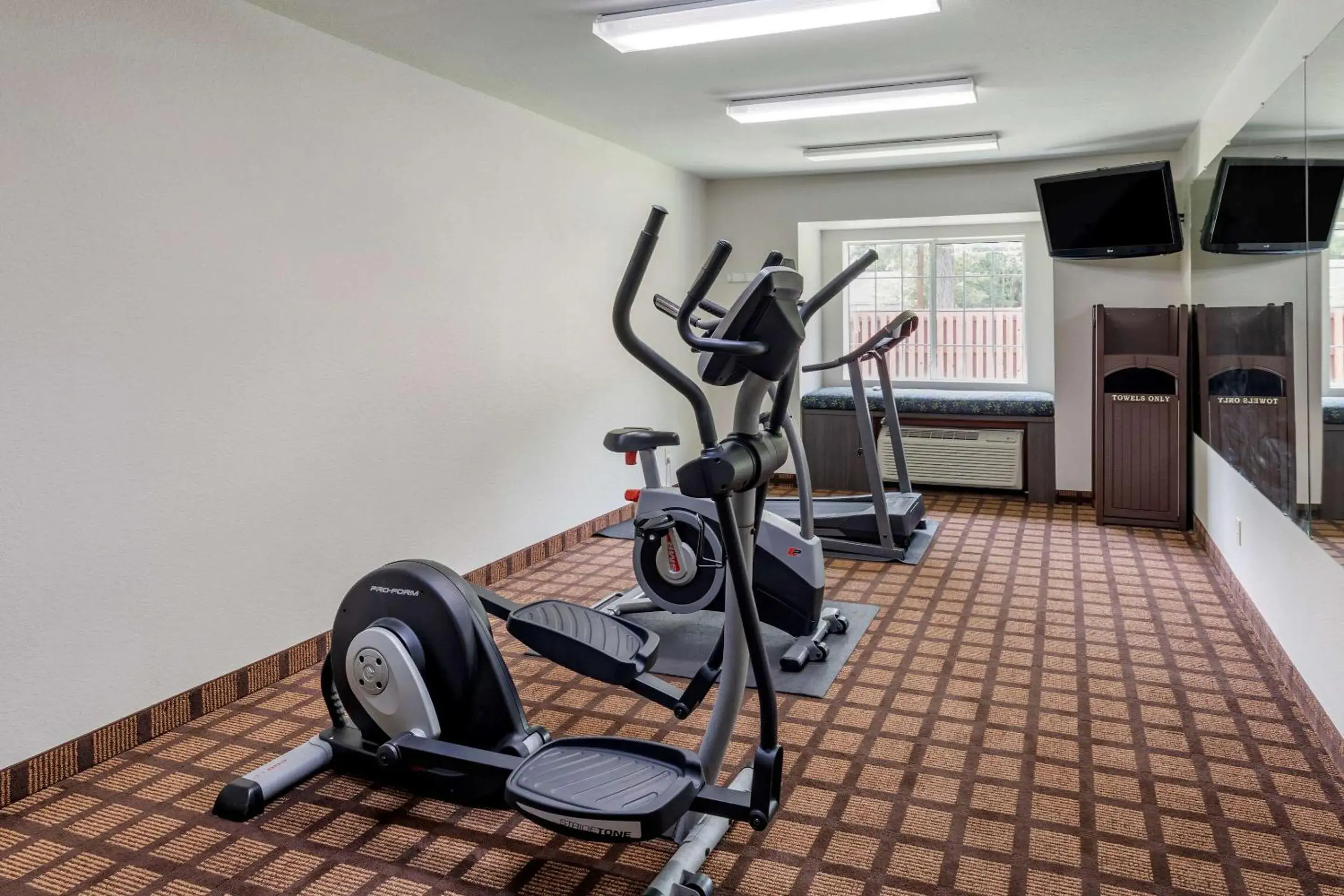 Fitness centre/facilities in Quality Inn & Suites Longview I-20 Fitness centre/facilities in Quality Inn & Suites Longview I-20