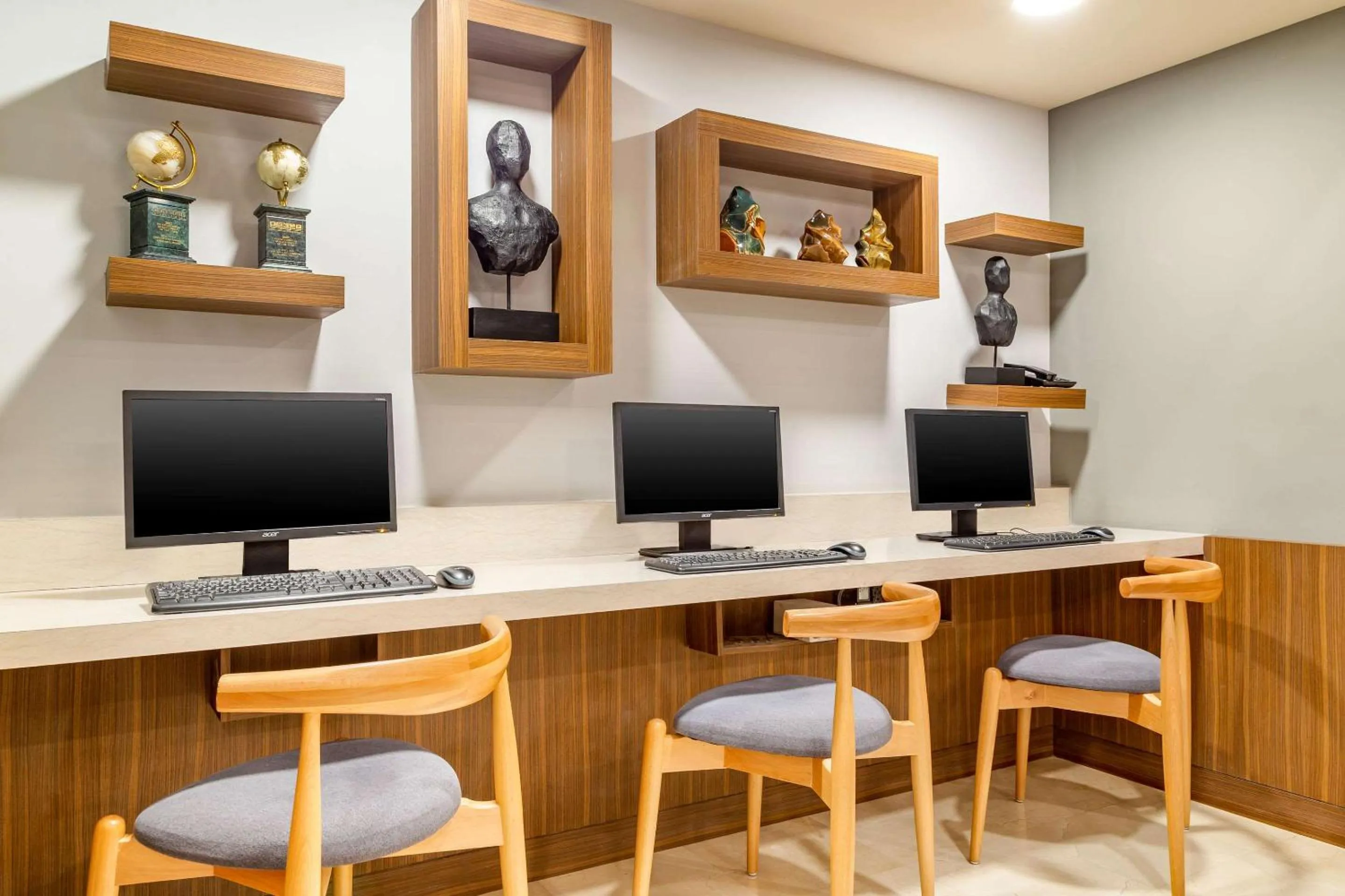 Business facilities in Quality Inn Chihuahua San Francisco