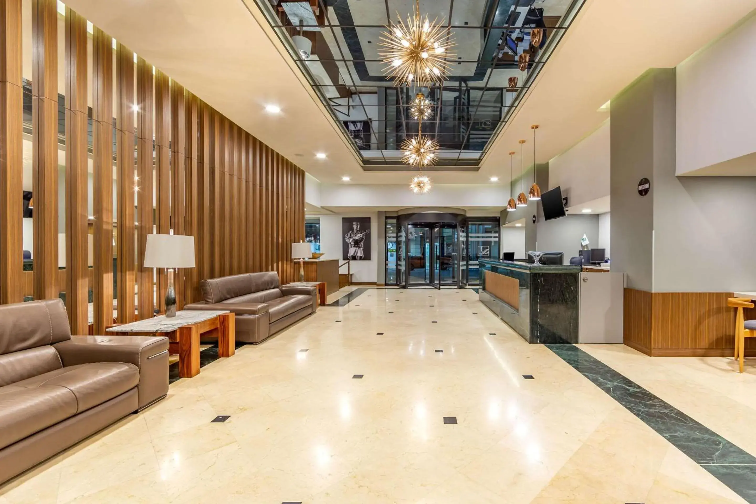 Lobby or reception in Quality Inn Chihuahua San Francisco Lobby or reception in Quality Inn Chihuahua San Francisco