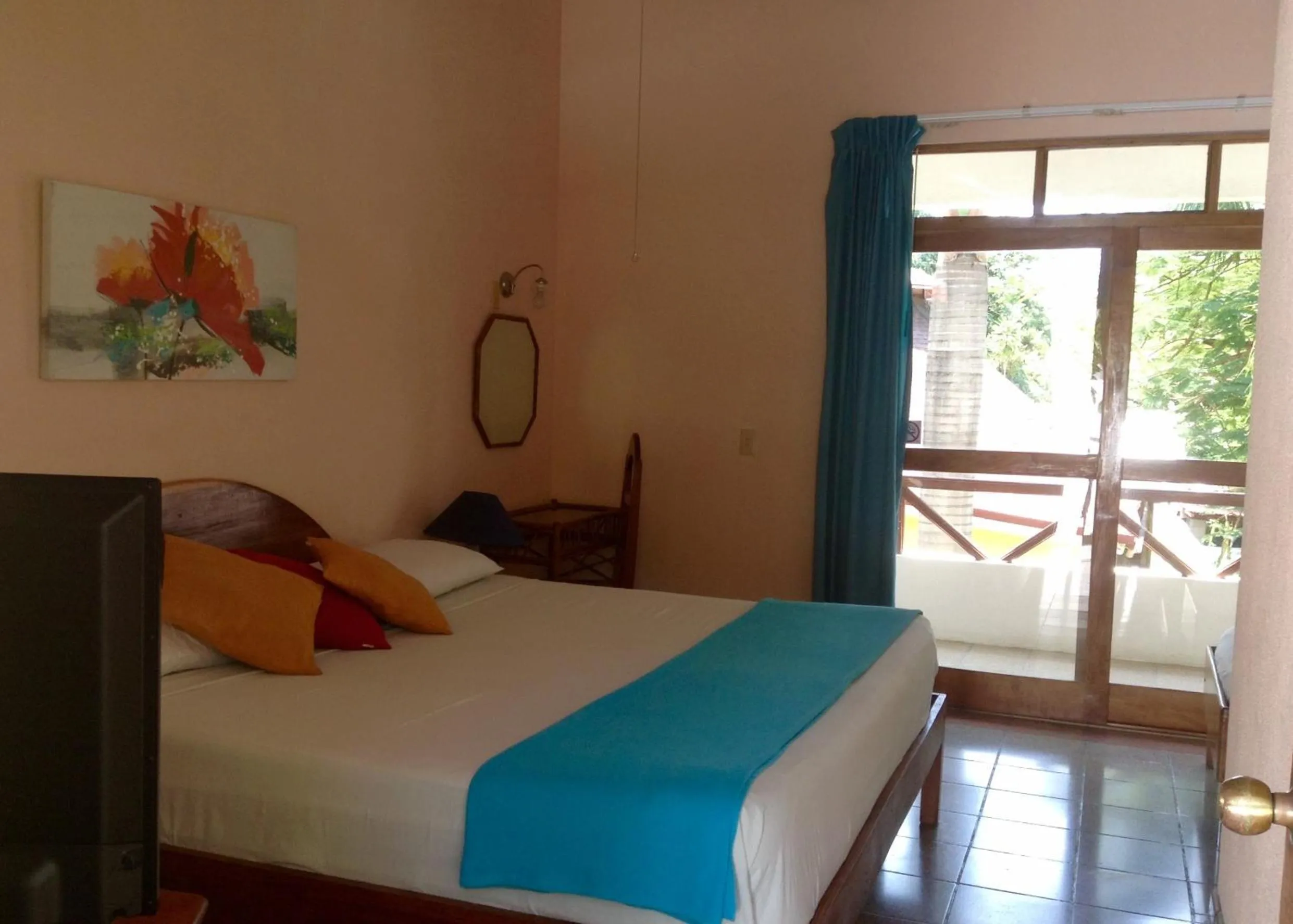 Bed in Samara Beach Hotel