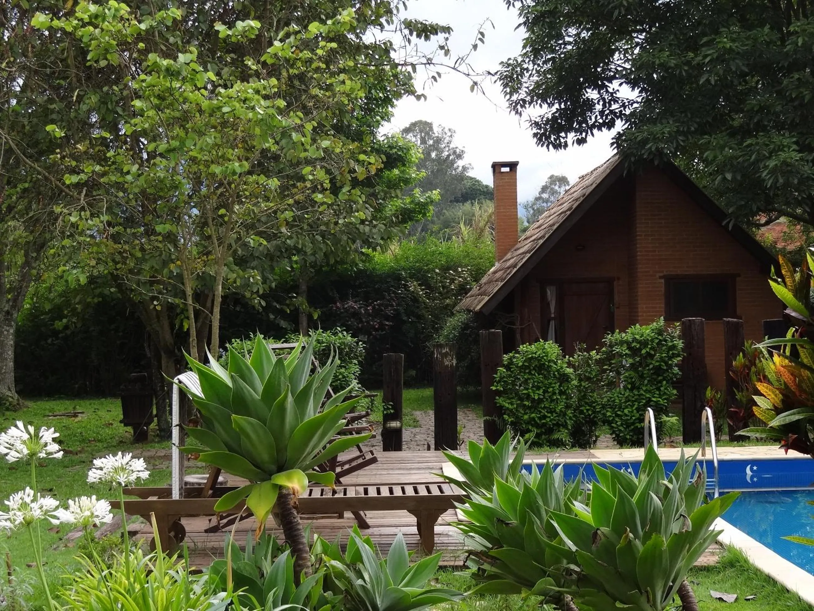 Pool view in Pousada Canto da Lua