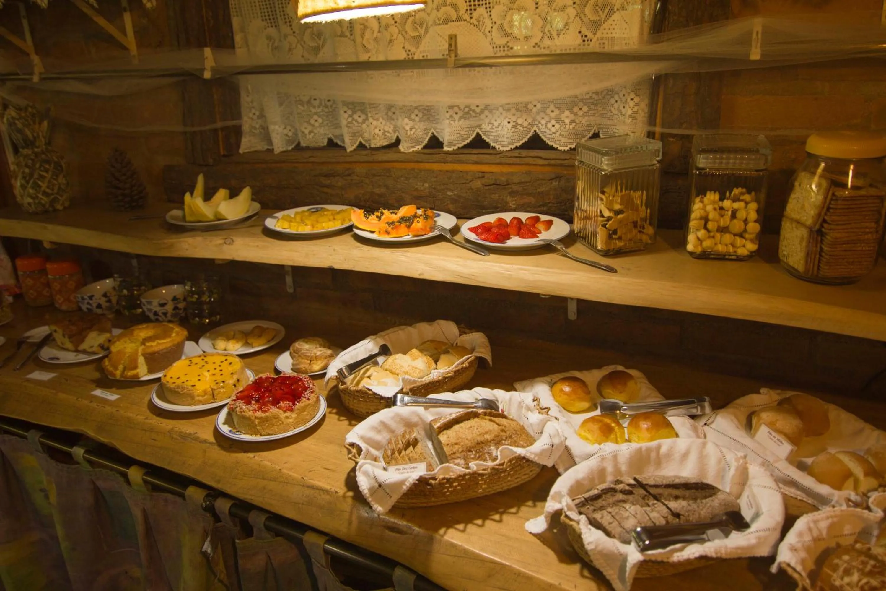 Food and drinks in Pousada Canto da Lua