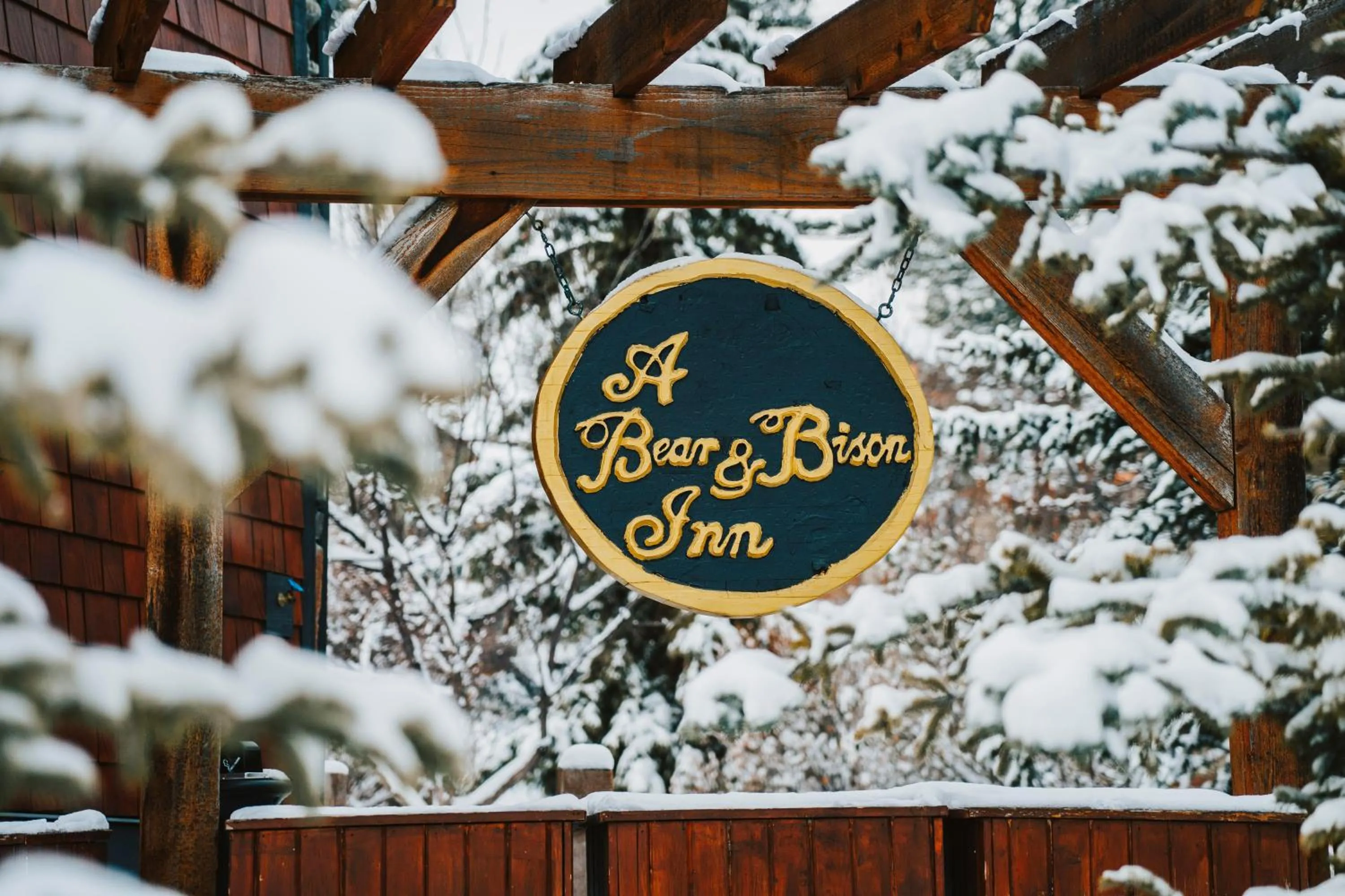 Property building in A Bear and Bison Country Inn
