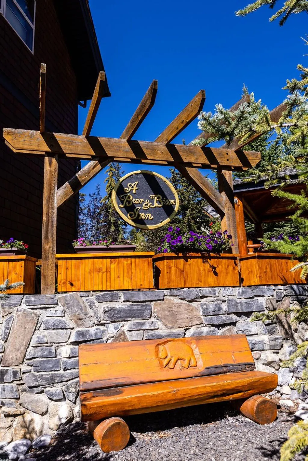 Property building in A Bear and Bison Country Inn