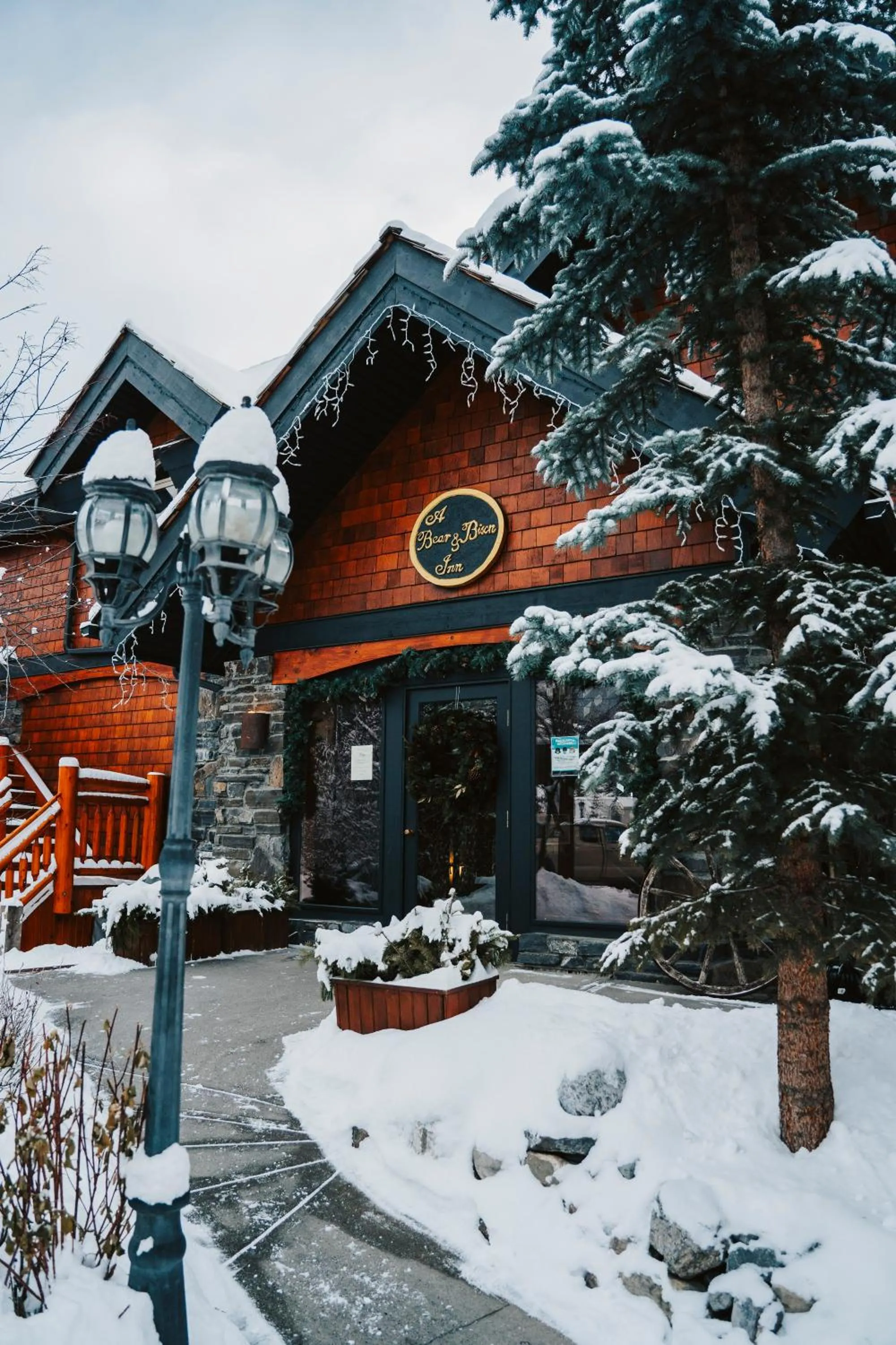 Property building in A Bear and Bison Country Inn