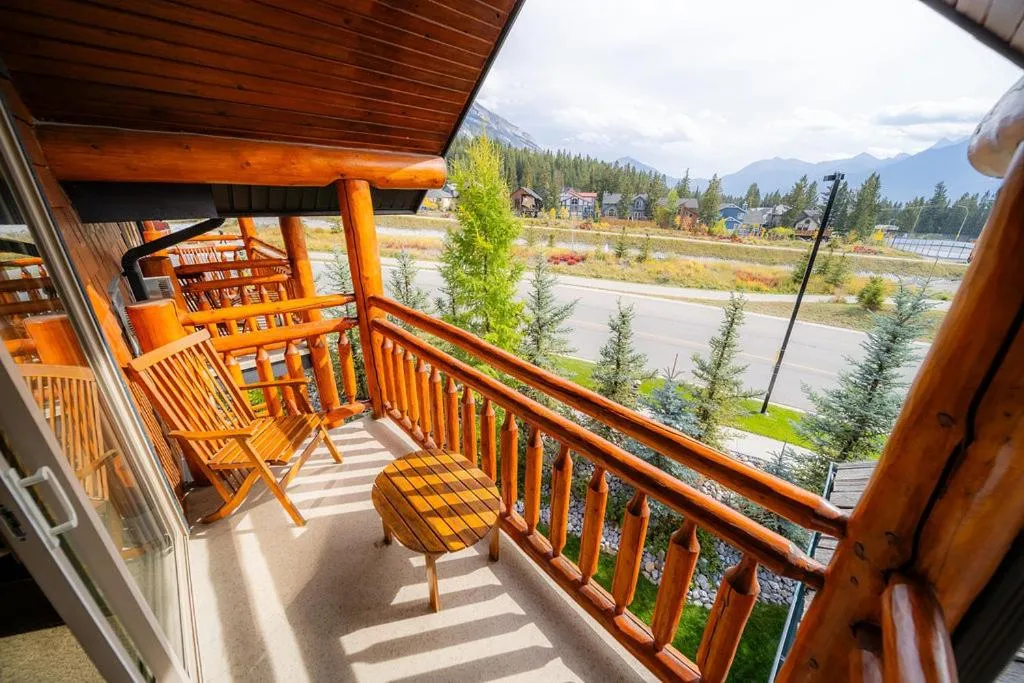 Balcony/Terrace in A Bear and Bison Country Inn
