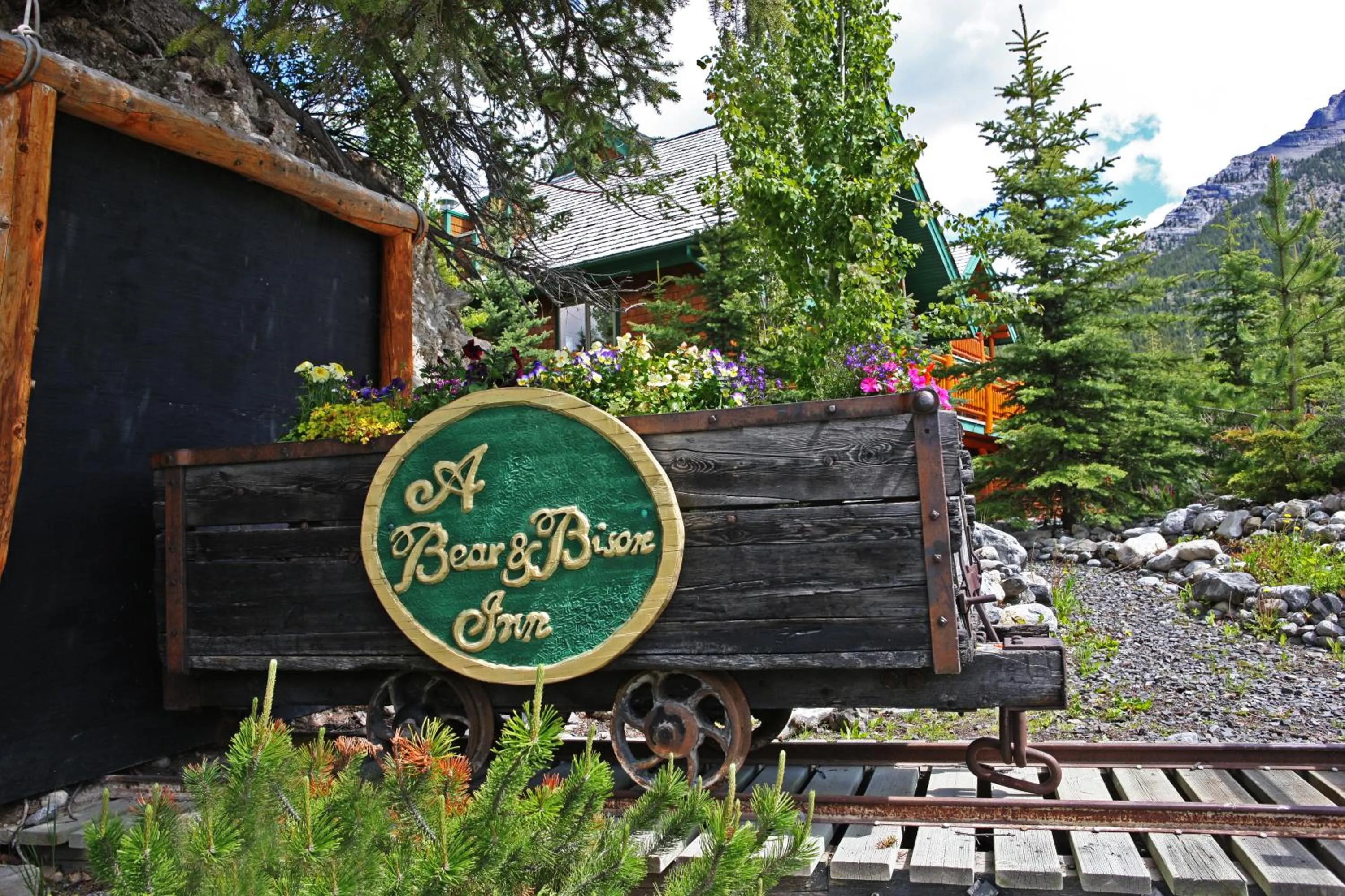 Facade/entrance in A Bear and Bison Country Inn