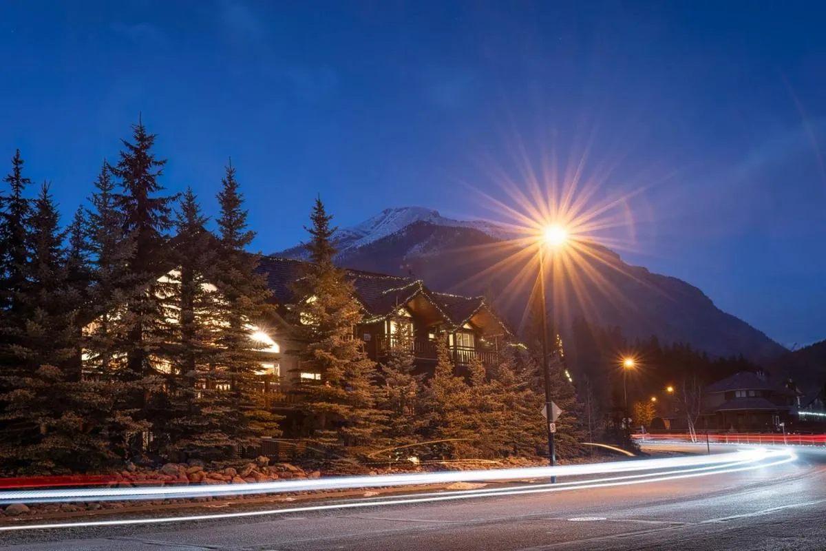 Street view in A Bear and Bison Country Inn