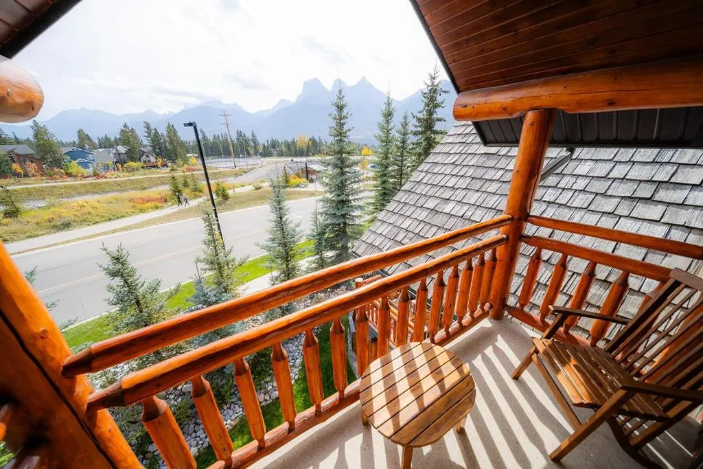 Balcony/Terrace in A Bear and Bison Country Inn