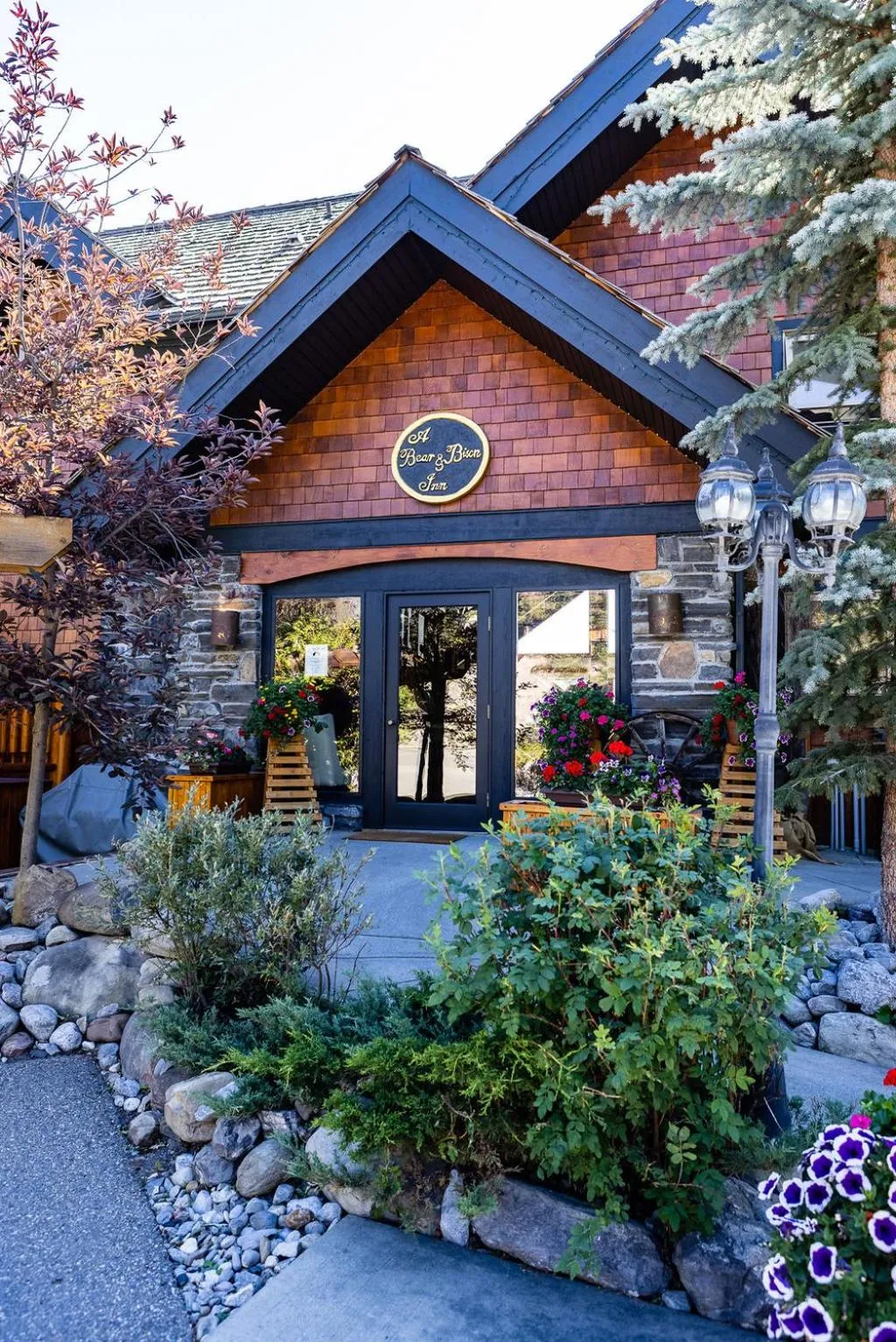 Lobby or reception in A Bear and Bison Country Inn