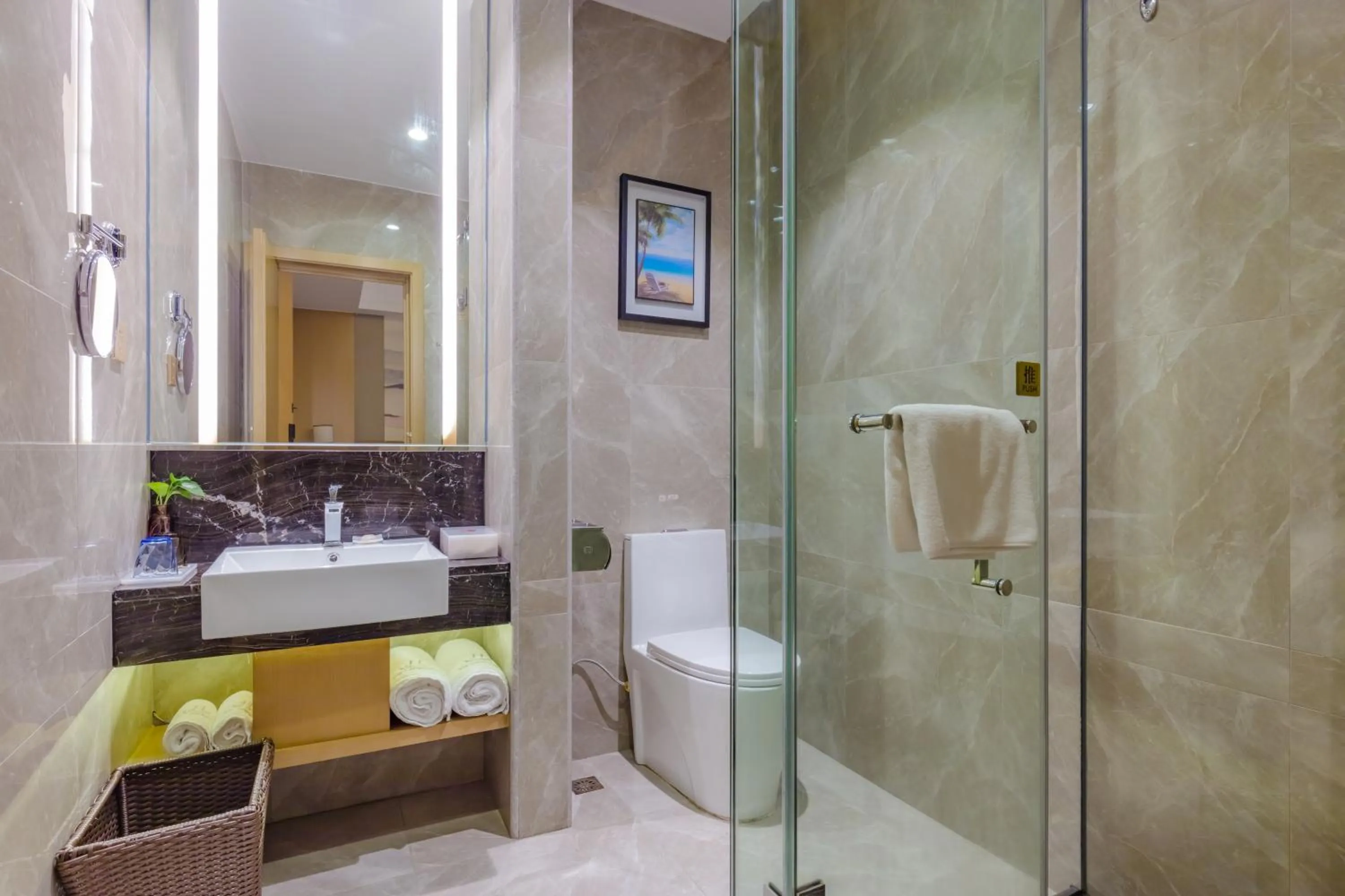 Shower in Taishan He Style Hotel