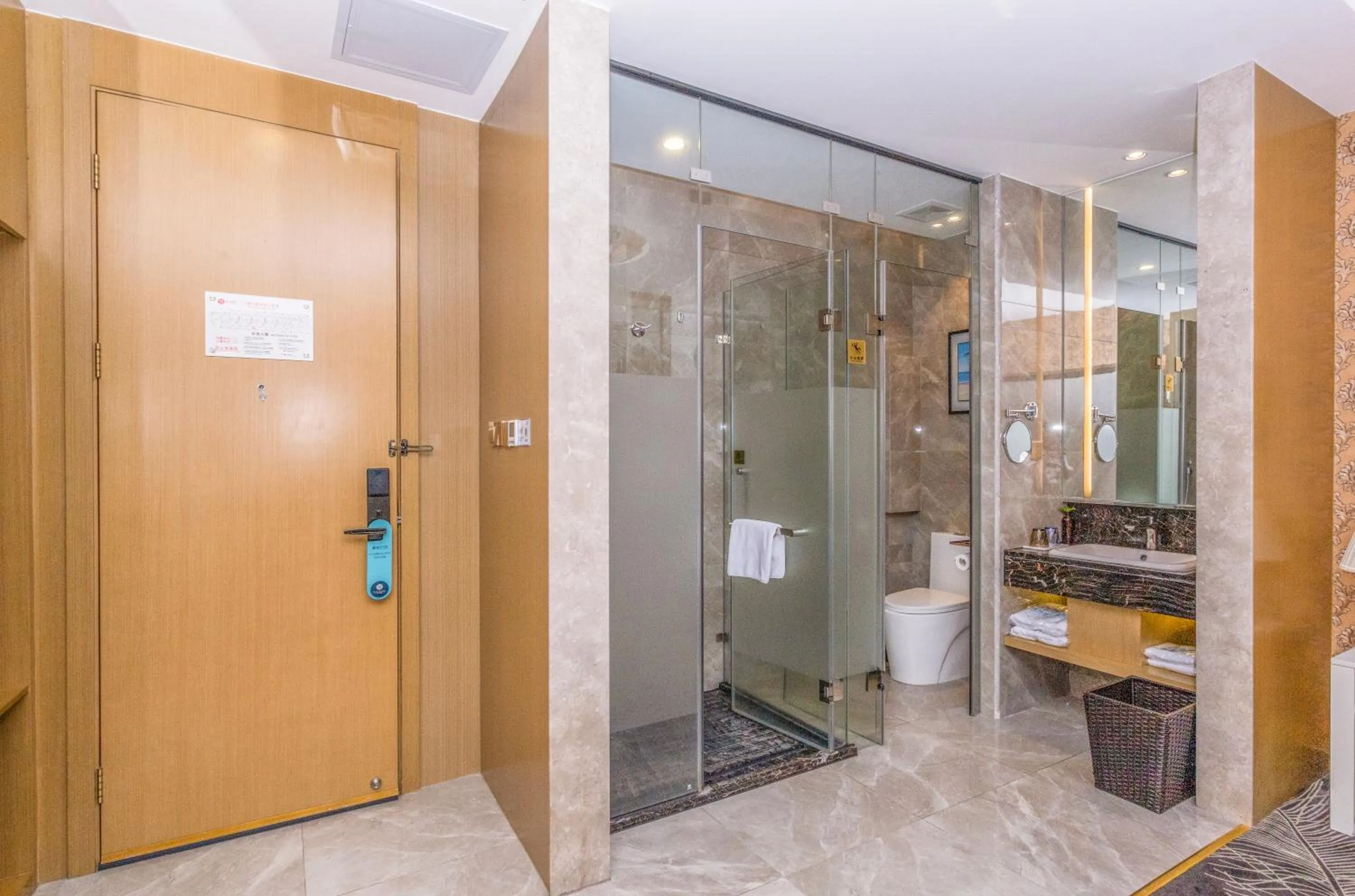 Shower in Taishan He Style Hotel