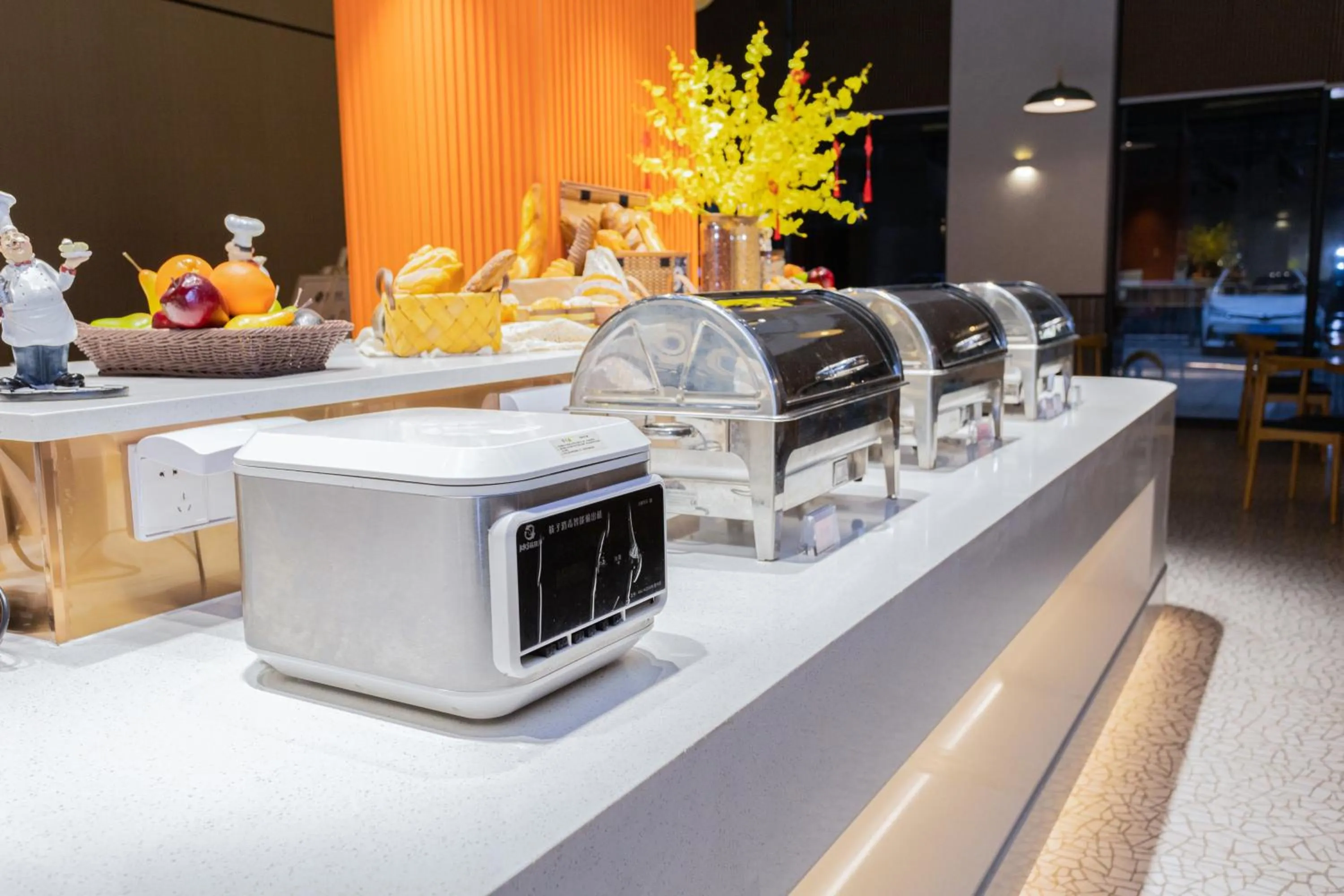 Restaurant/places to eat in Taishan He Style Hotel