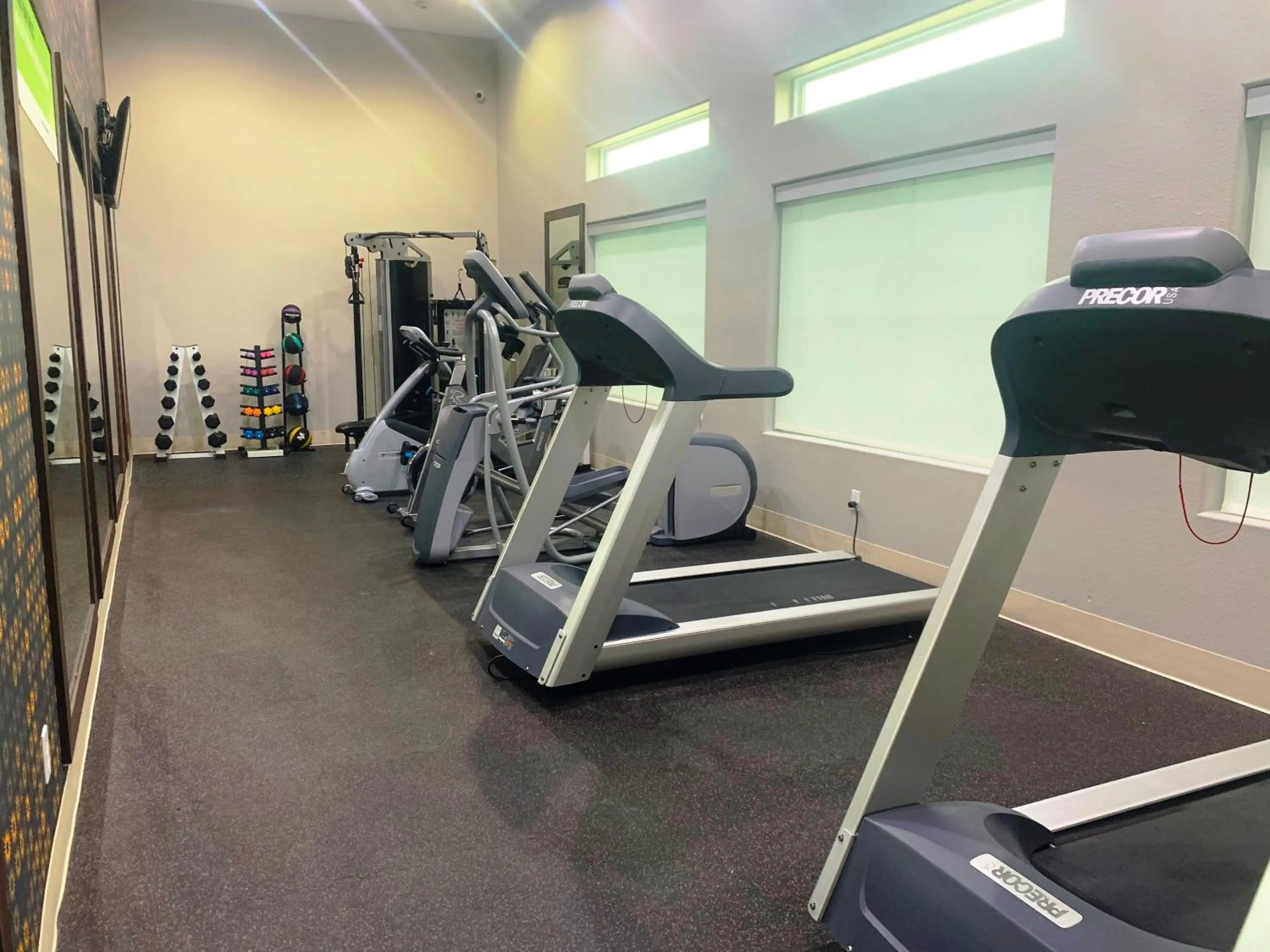 Fitness centre/facilities in La Quinta by Wyndham Houston Channelview