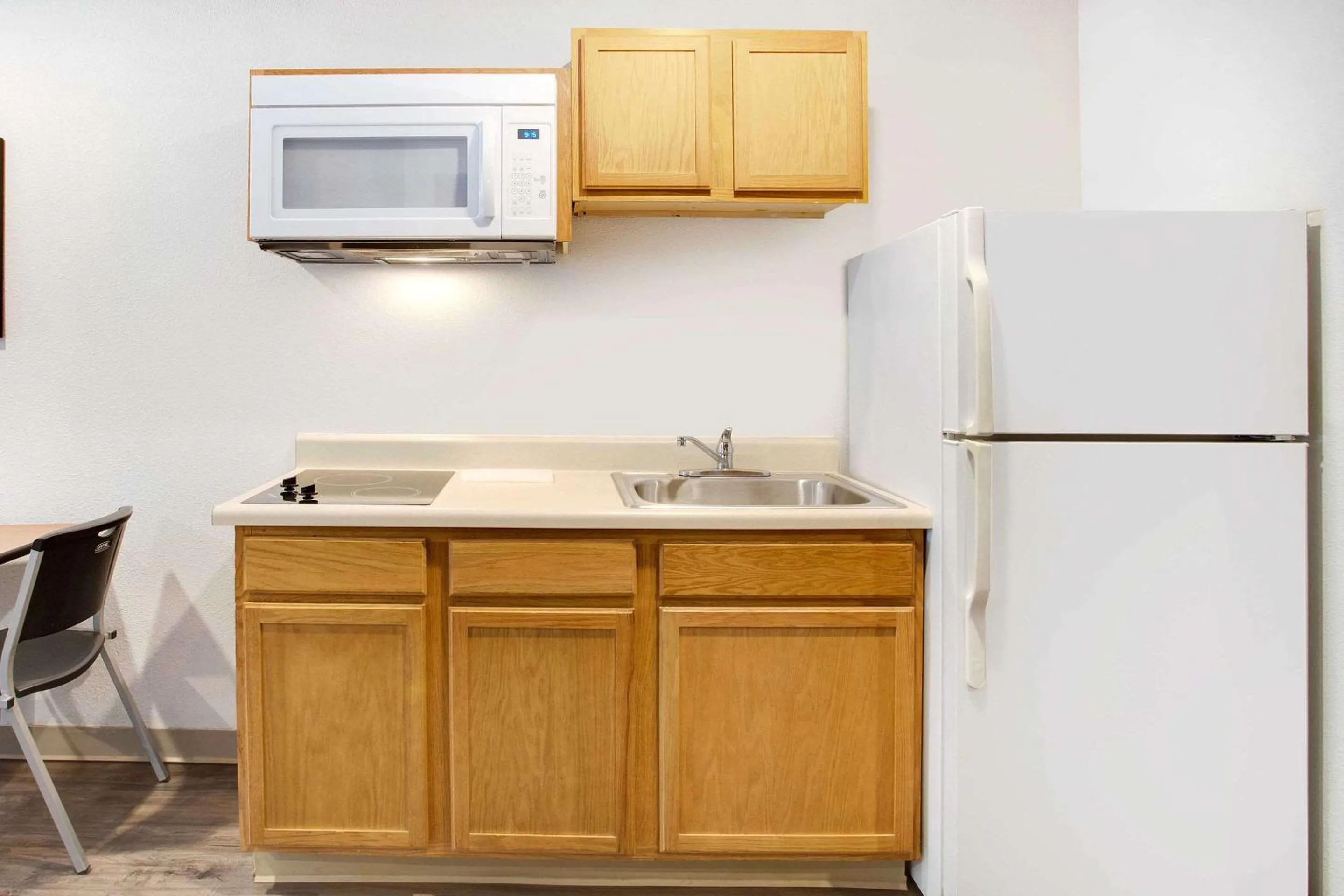 Kitchen or kitchenette in WoodSpring Suites Charlotte Shelby