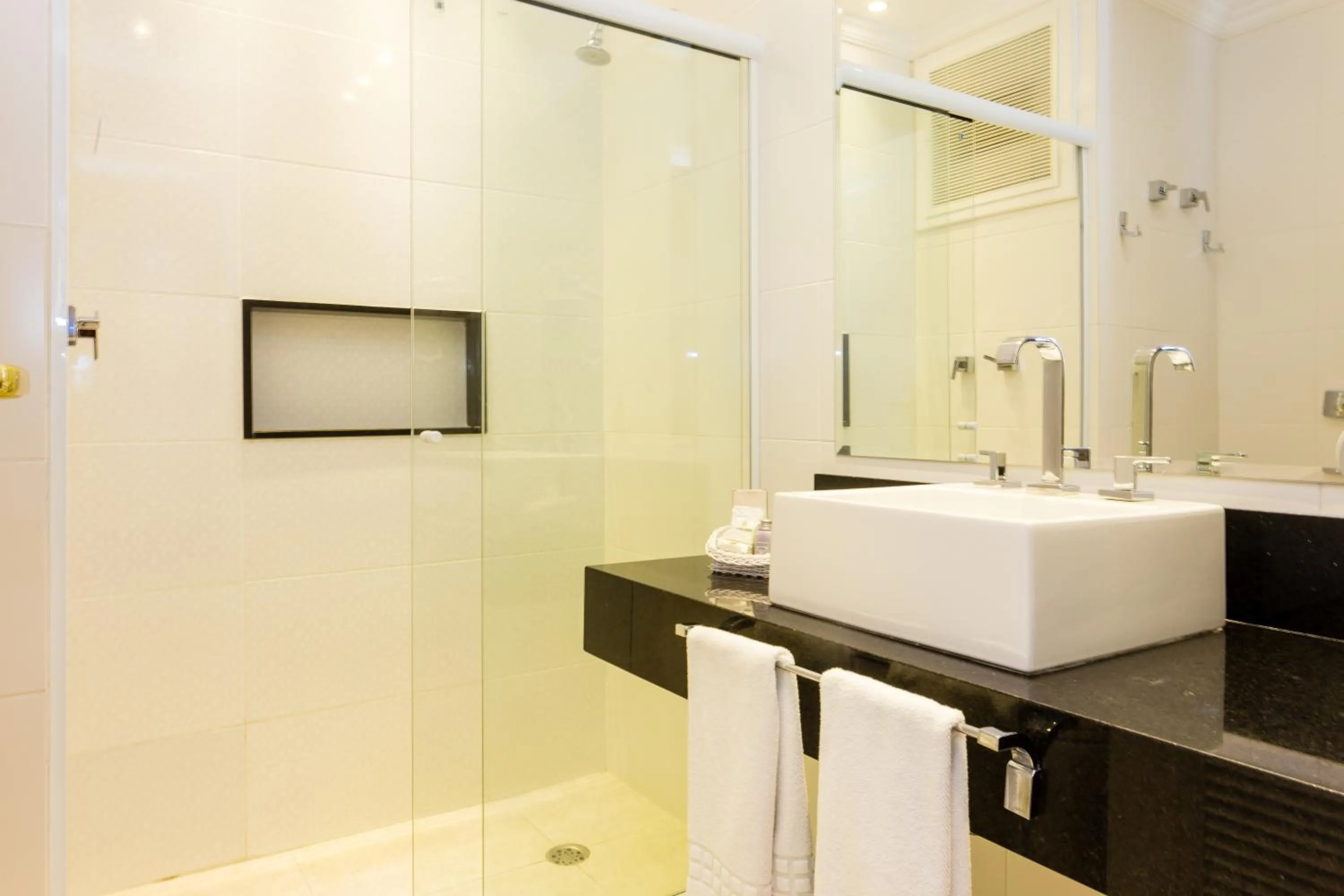 Bathroom in Hotel Serra da Estrela