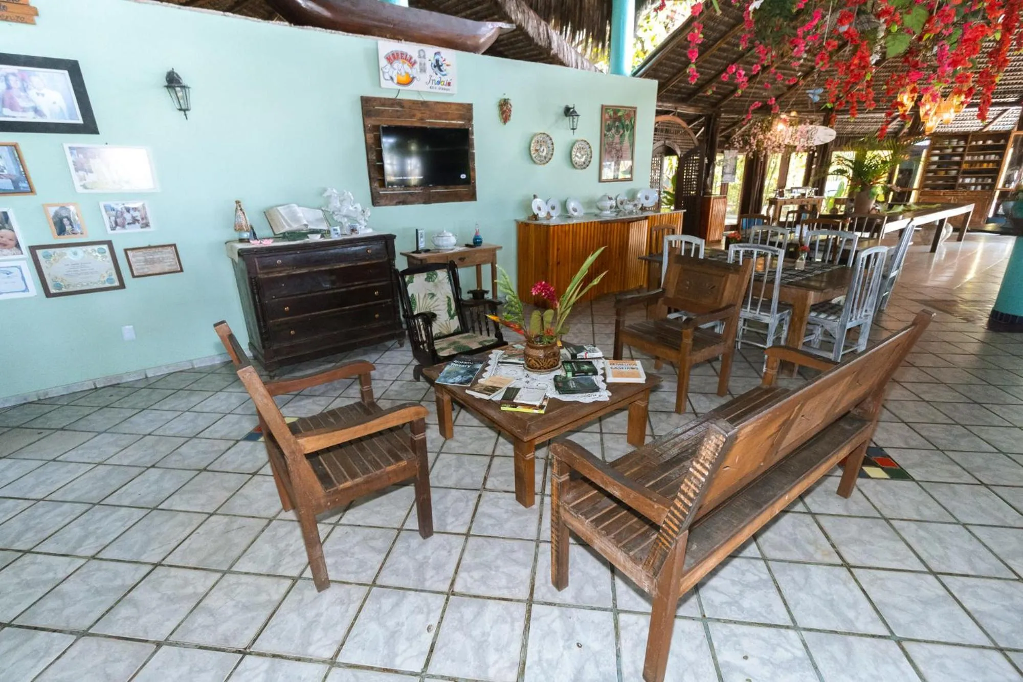 Restaurant/places to eat in Indaiá Eco Village